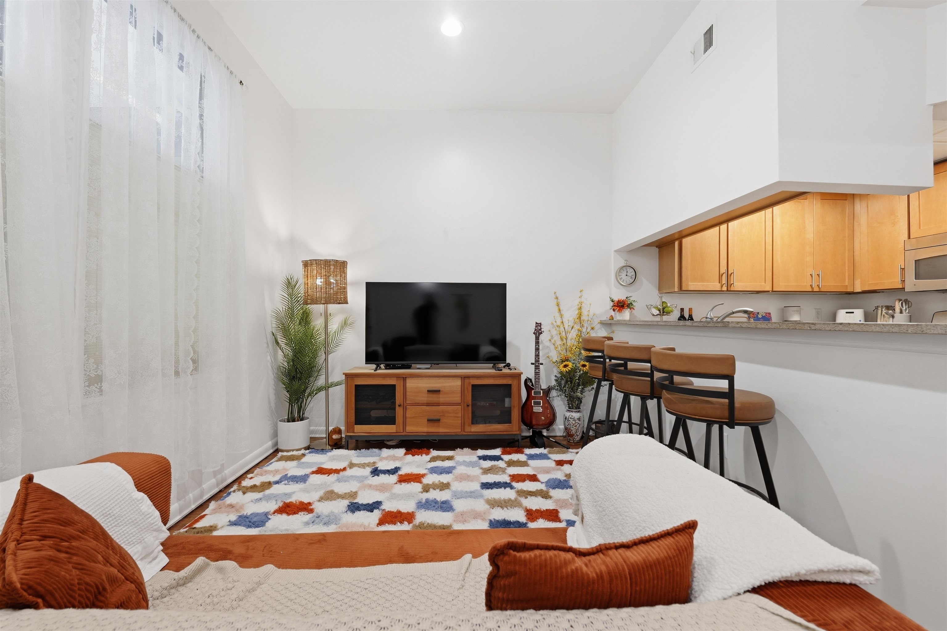 187 WAYNE ST Unit: #207C