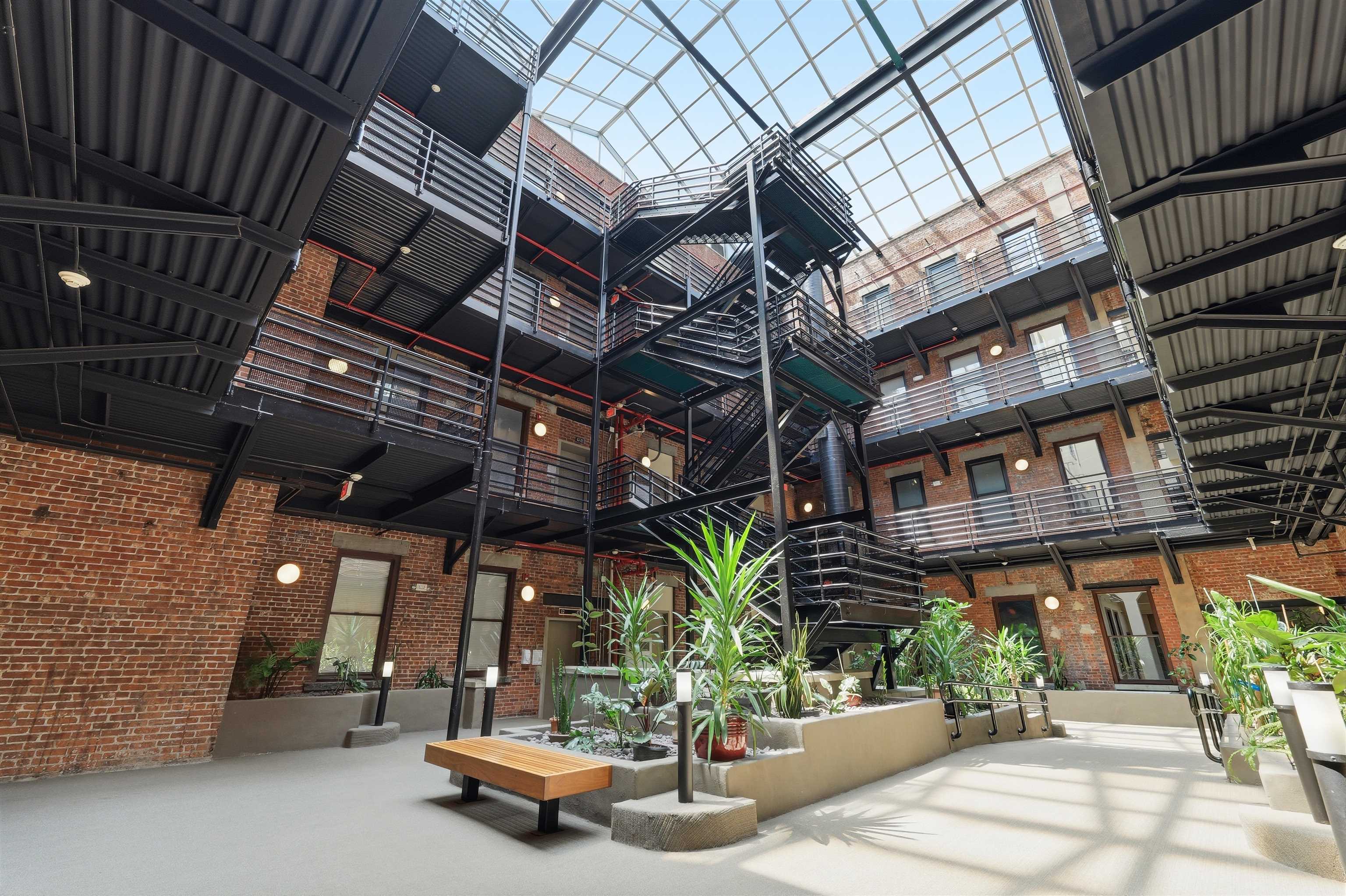 187 WAYNE ST Unit: #207C