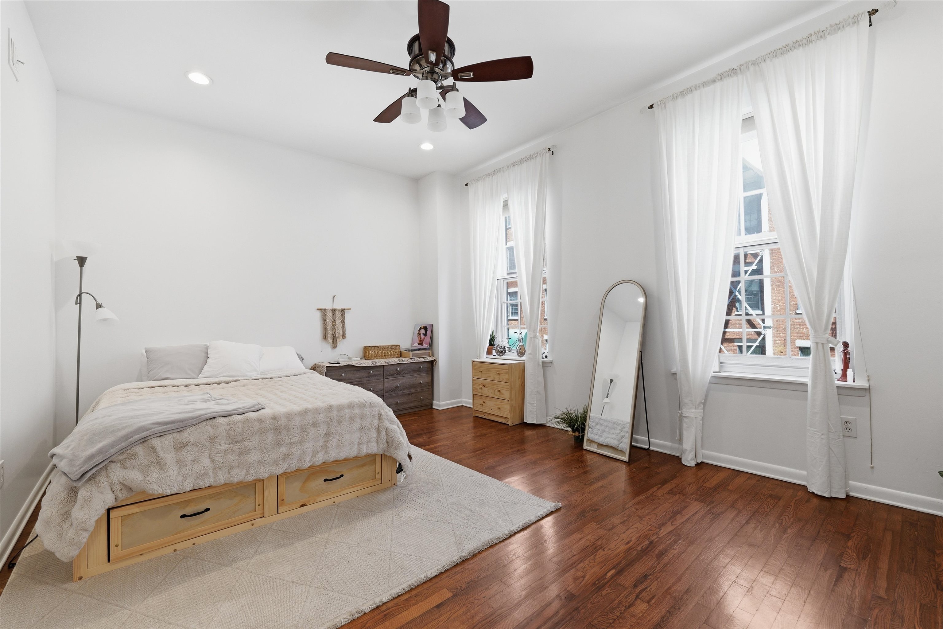 187 WAYNE ST Unit: #207C
