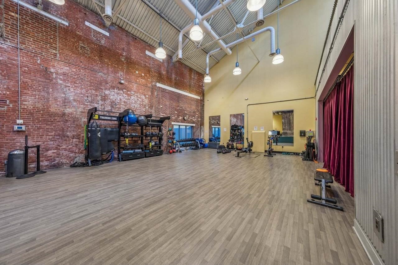187 WAYNE ST Unit: #207C