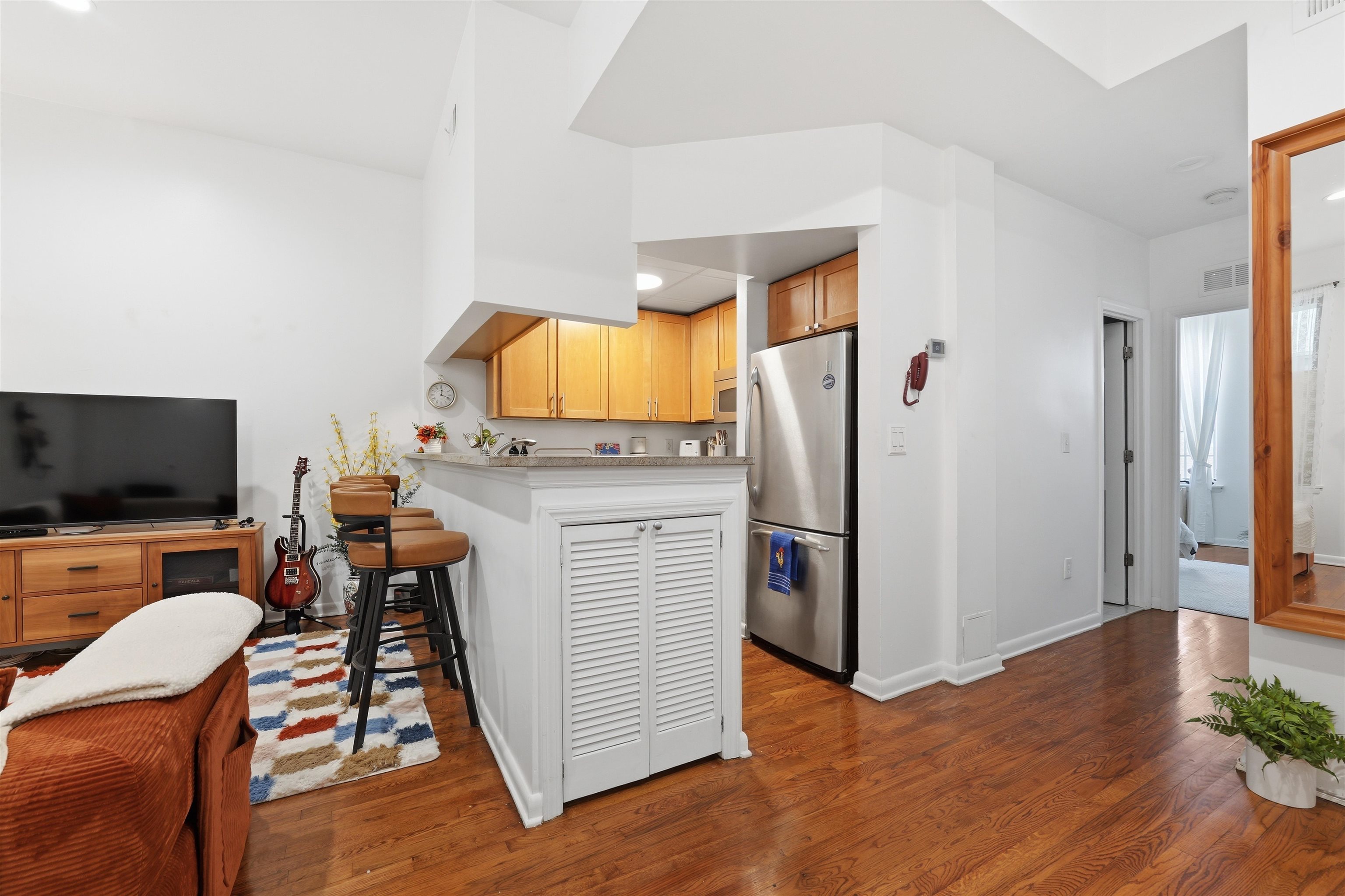 187 WAYNE ST Unit: #207C