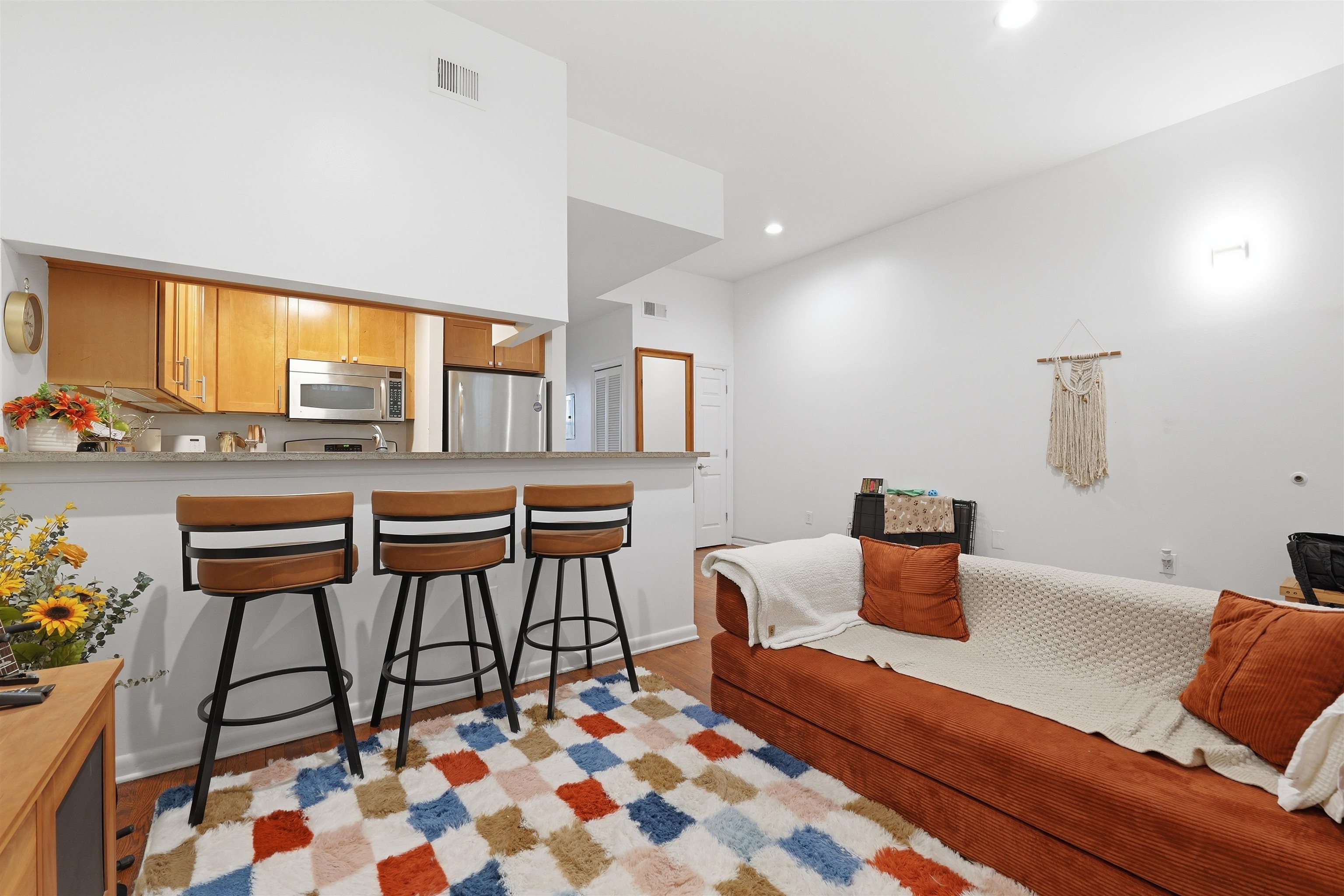 187 WAYNE ST Unit: #207C