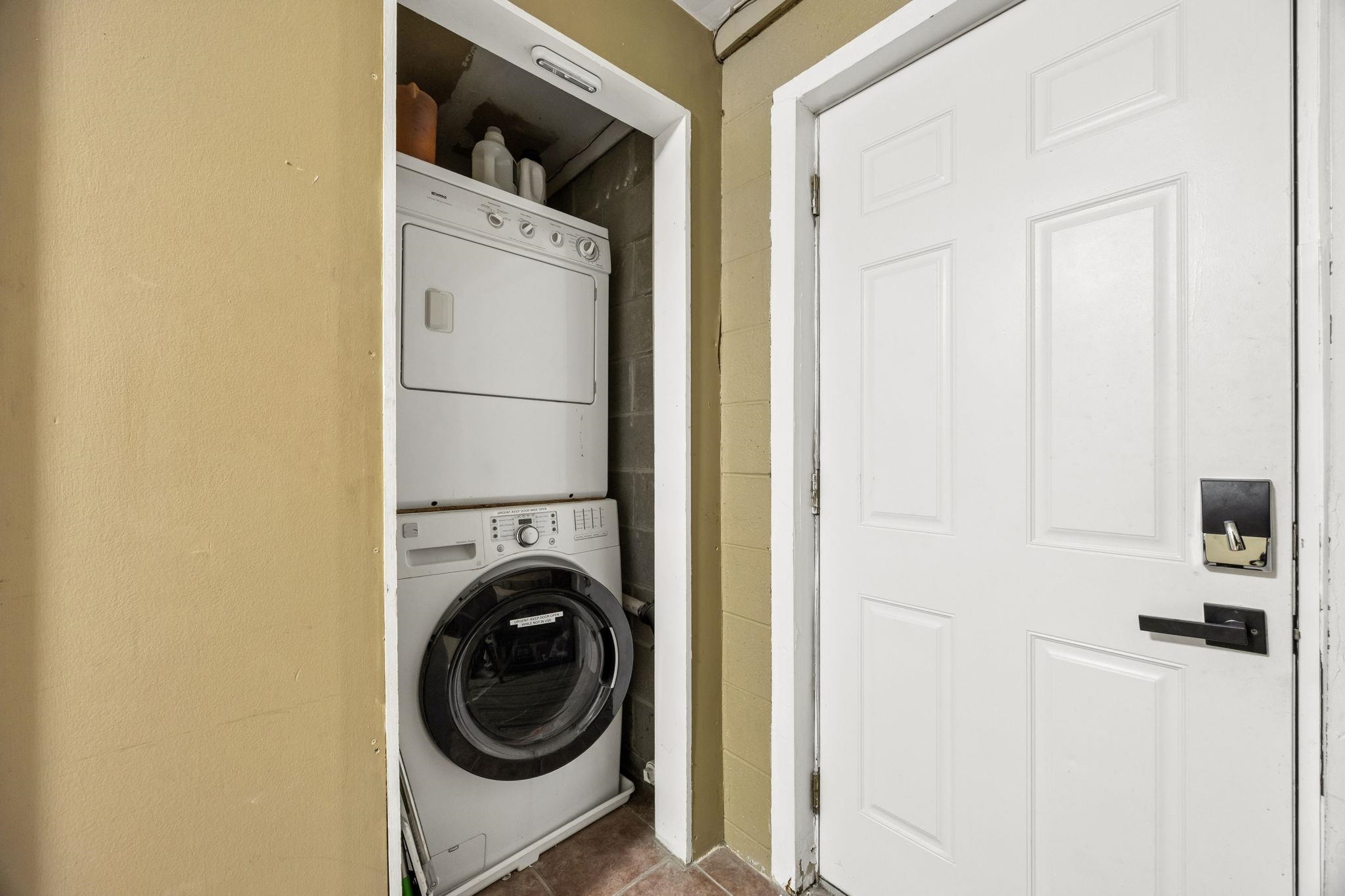 242 BALDWIN AVE Unit: 1