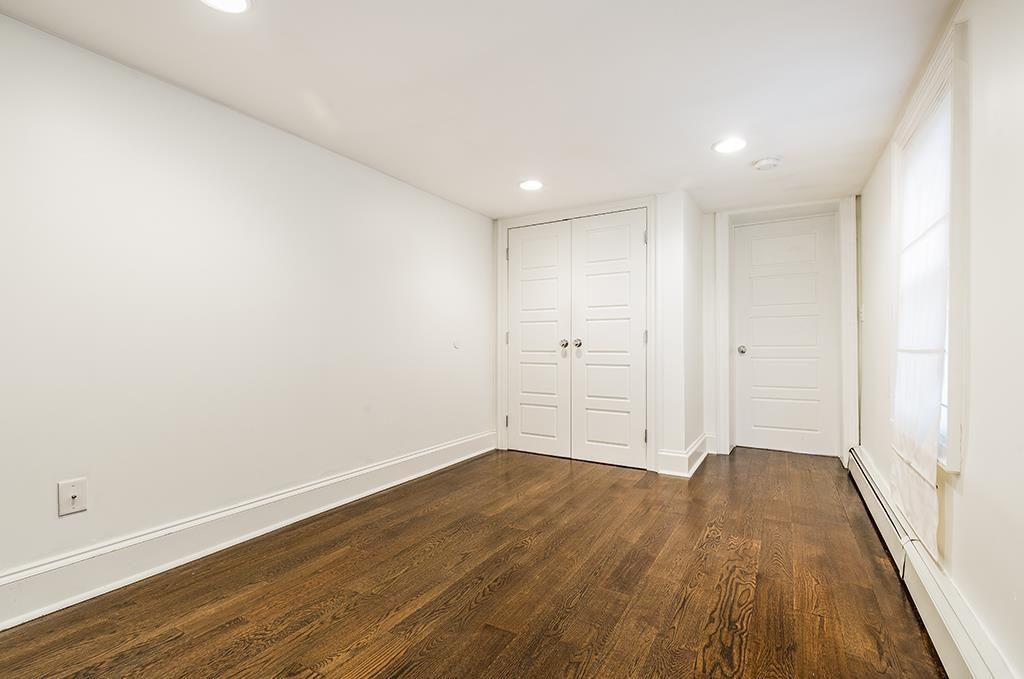 590 JERSEY AVE Unit: 1