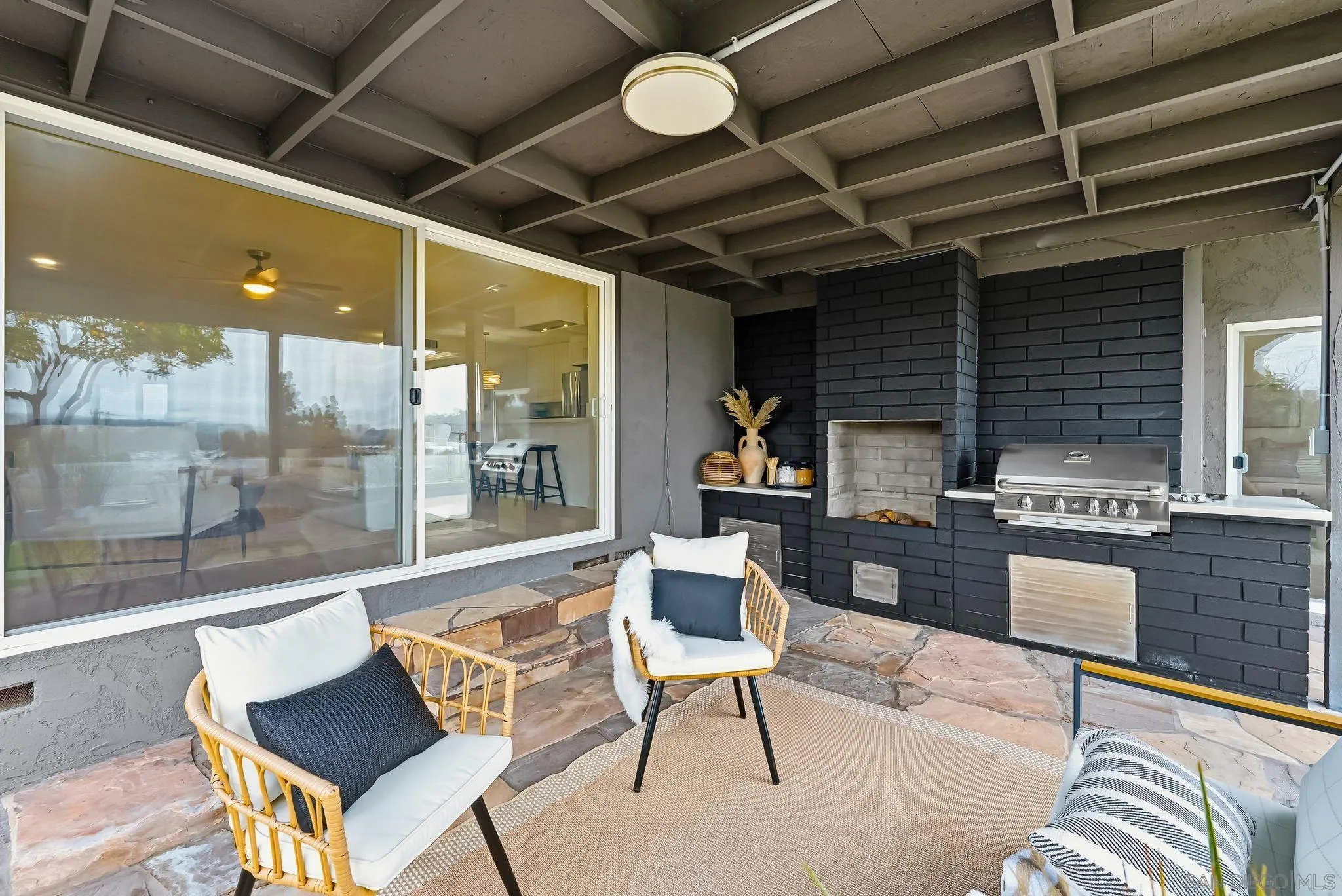 6096 Crawford