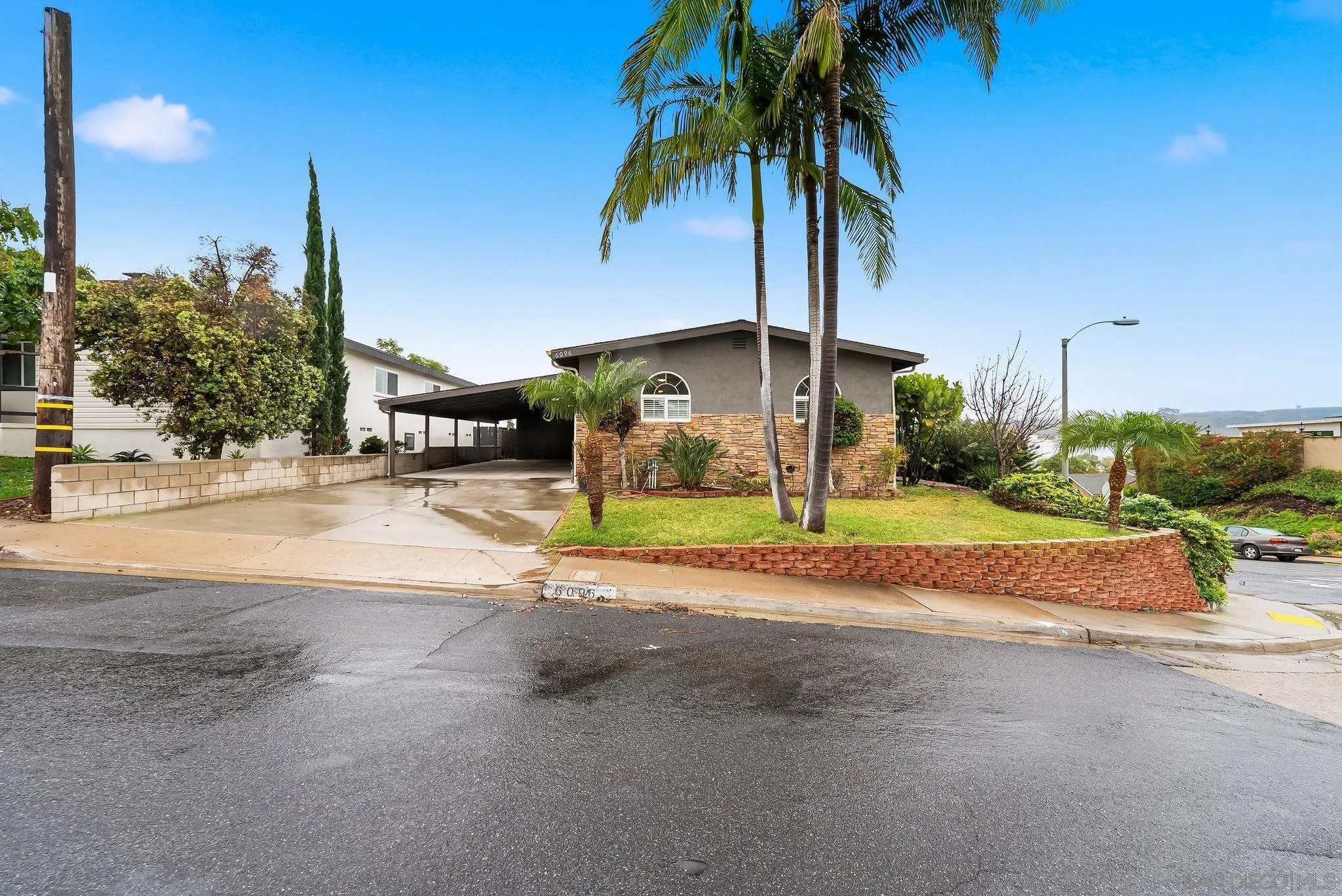 6096 Crawford