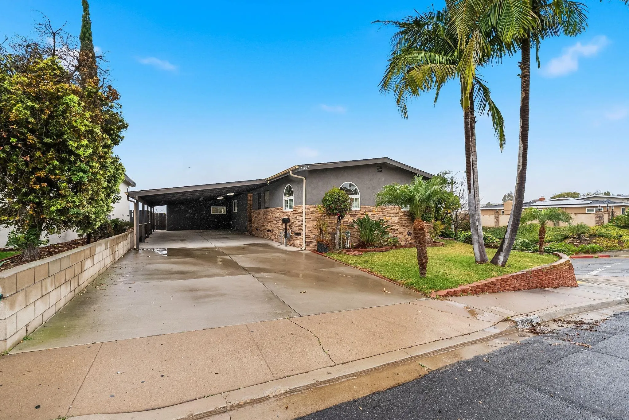 6096 Crawford