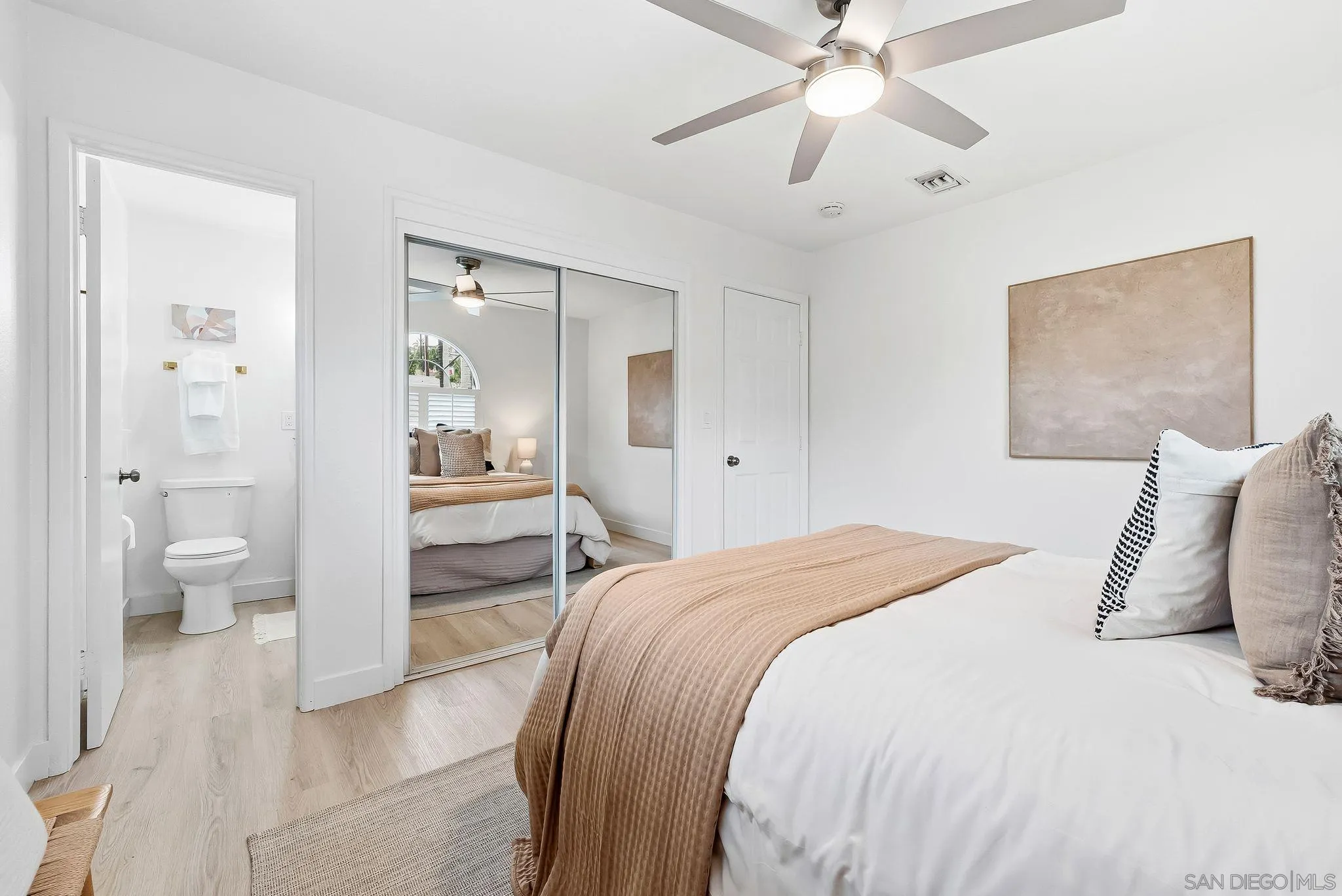 6096 Crawford