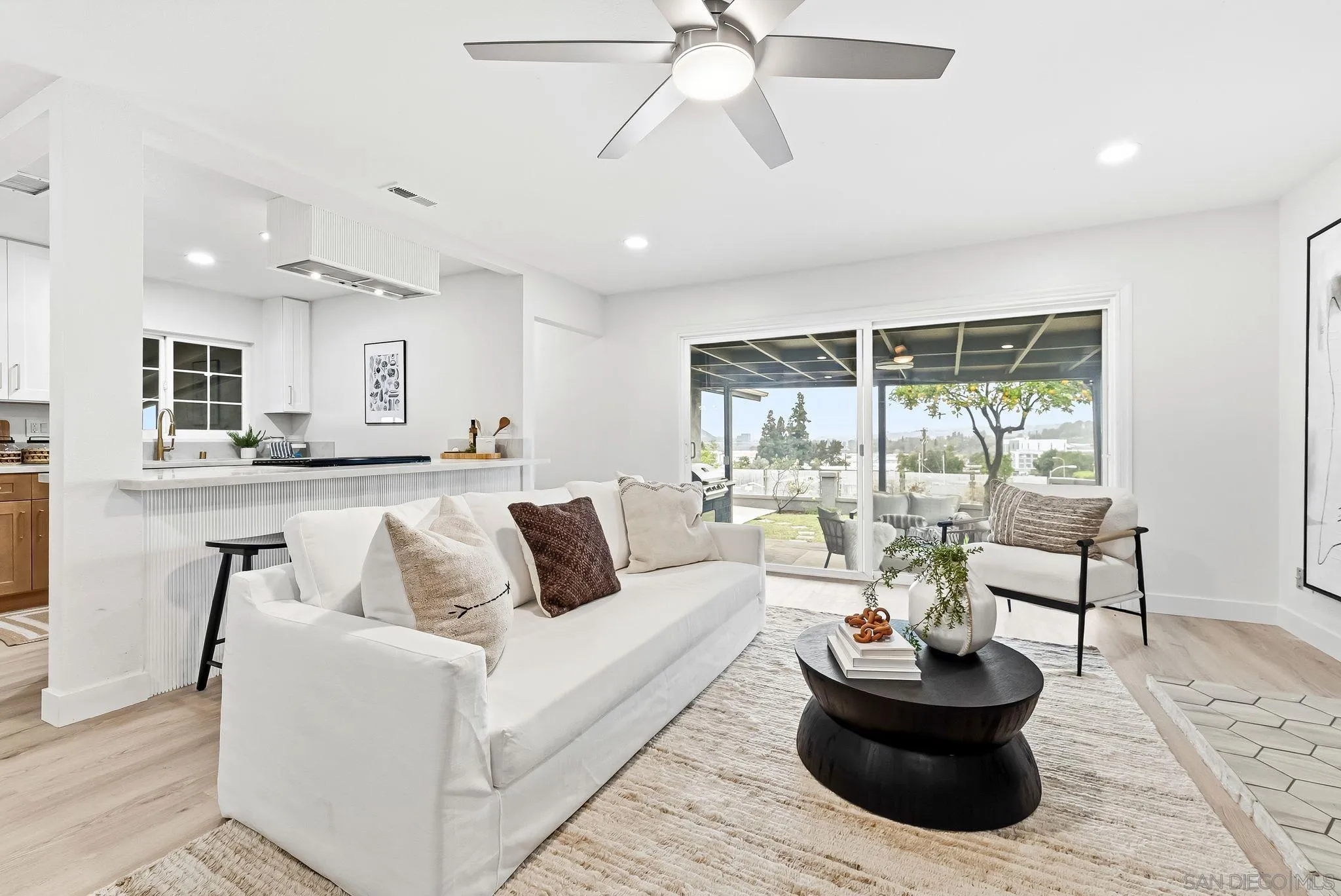 6096 Crawford