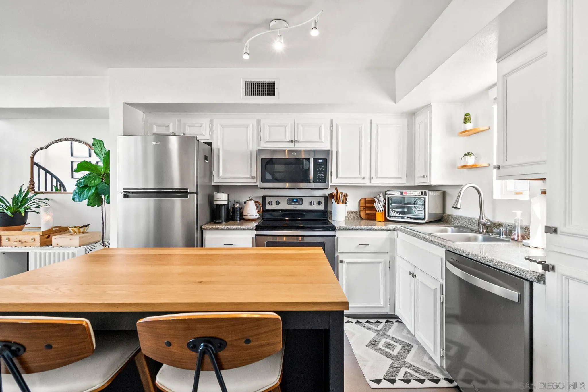 221 Island Unit 503