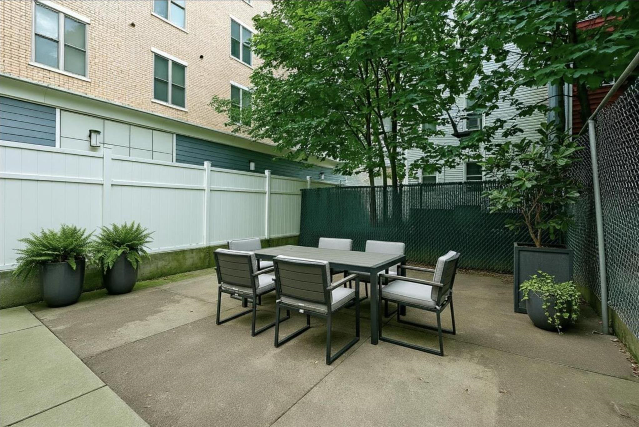 23 WESTERVELT PL