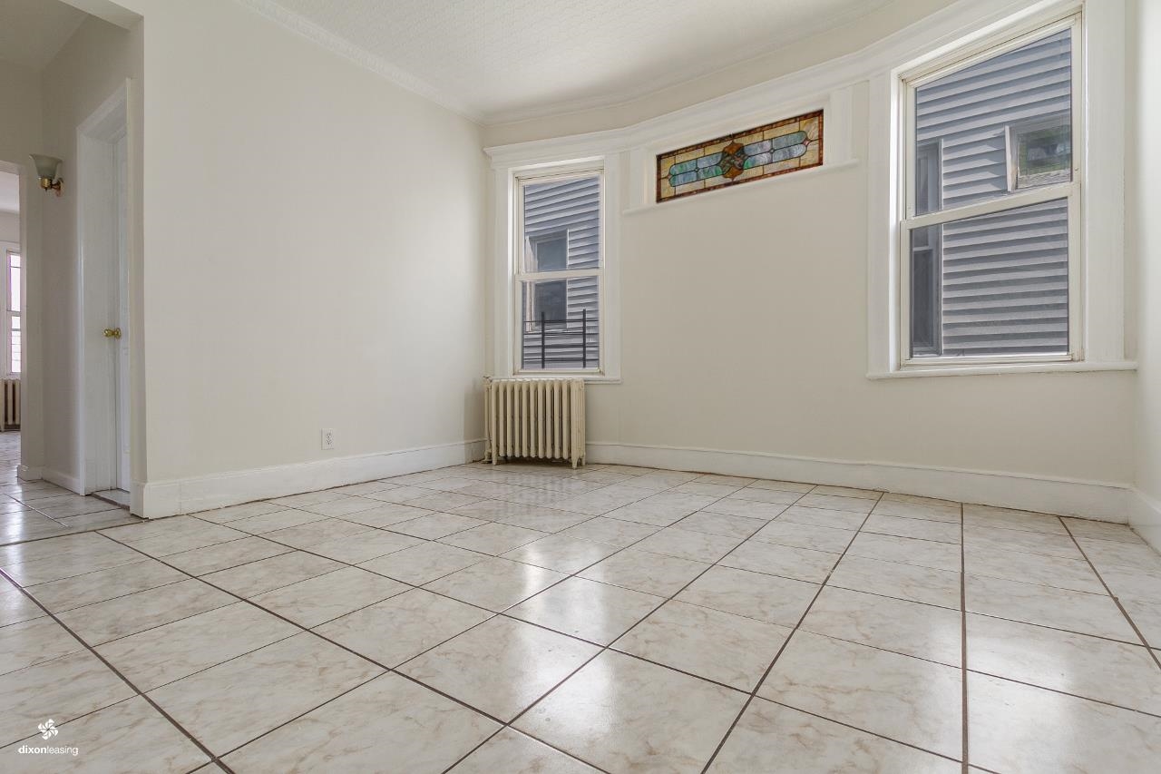 142 VAN NOSTRAND AVE