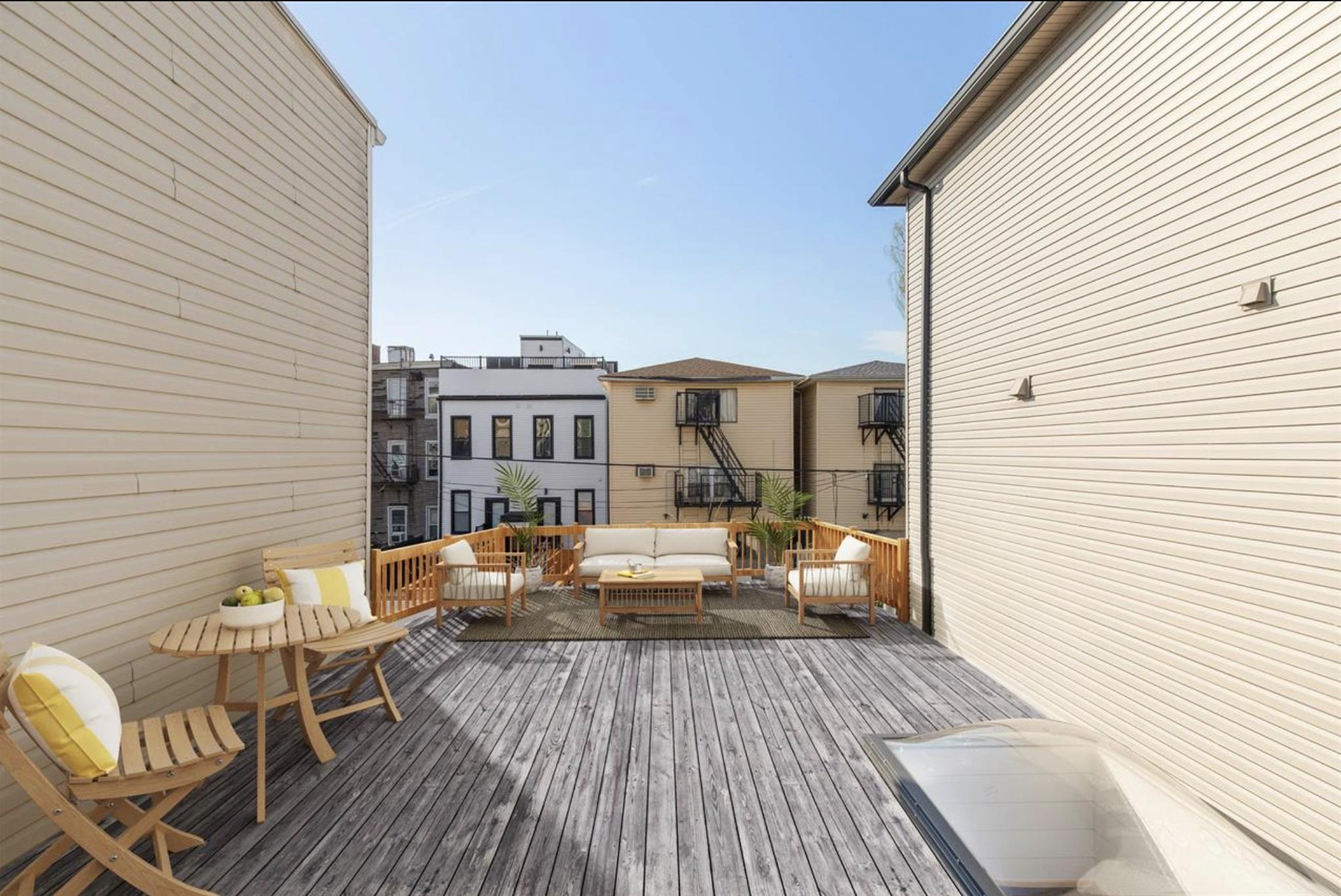 297 NEW YORK AVE