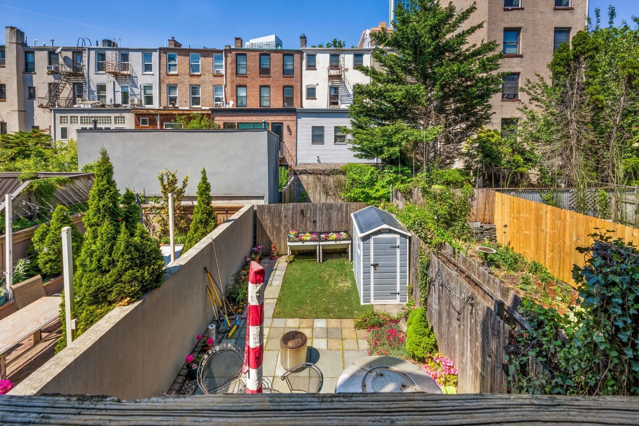 132 SUSSEX ST
