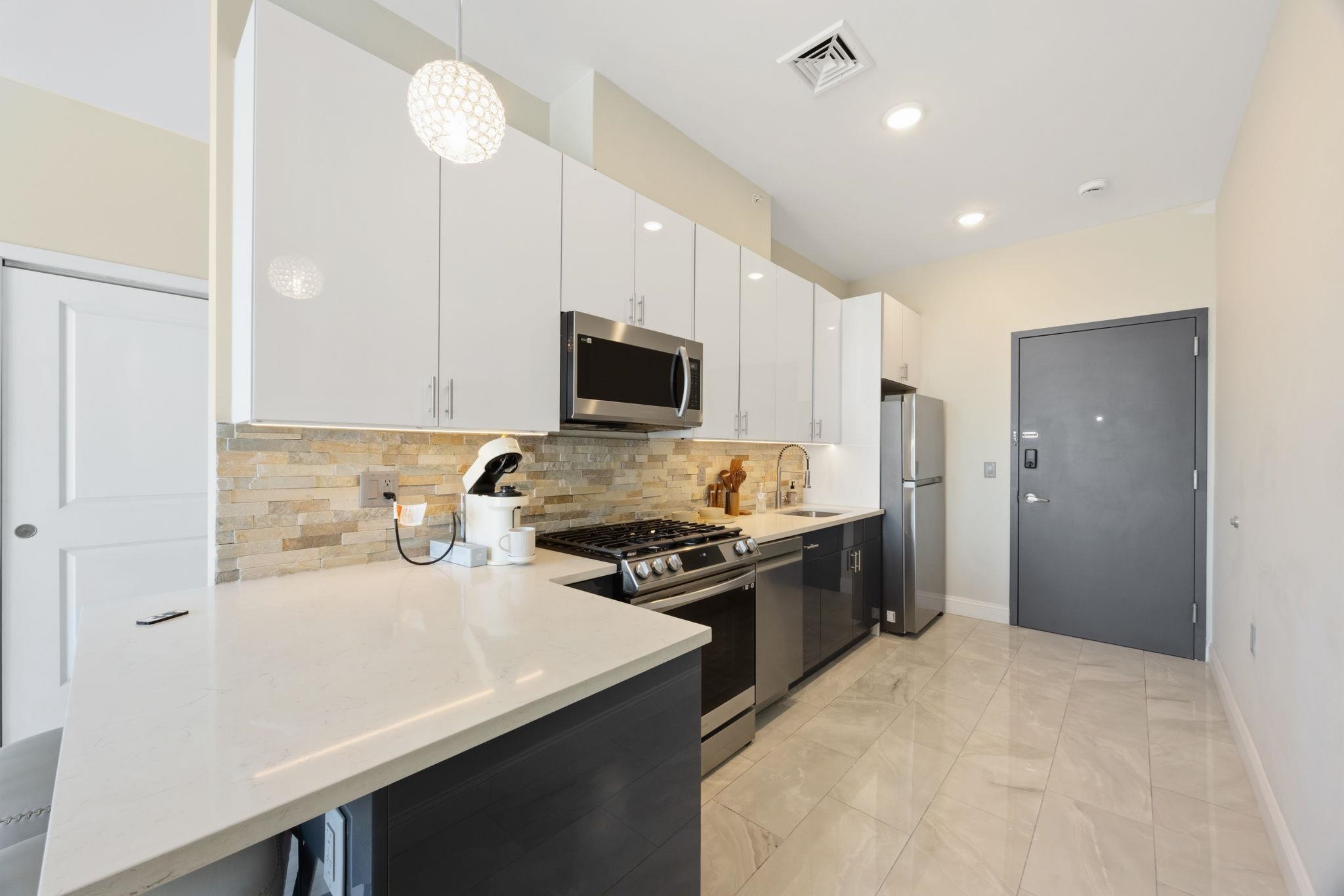 10 LINCOLN ST Unit: 3D