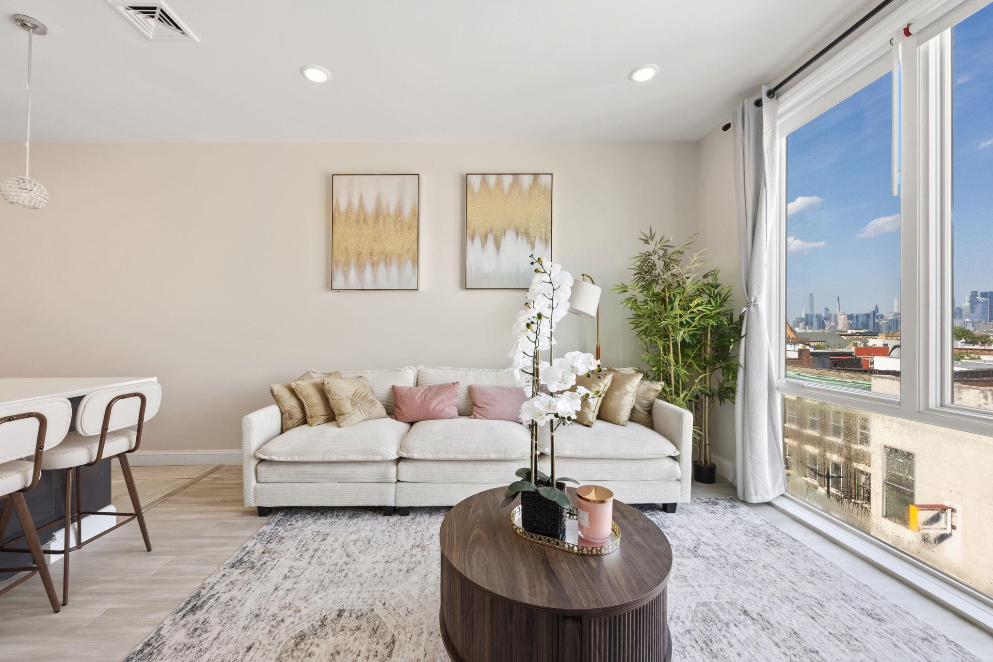 10 LINCOLN ST Unit: 3B