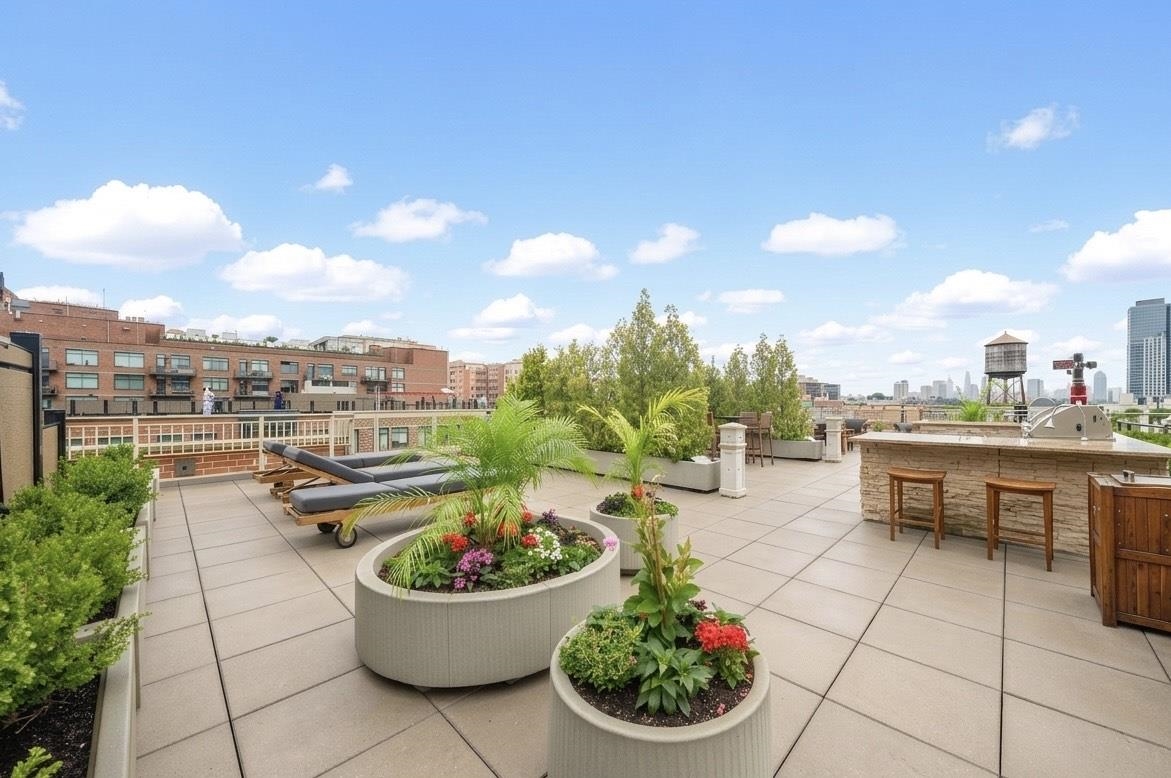 1450 WASHINGTON ST Unit: 908