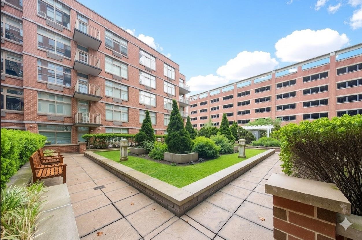 1450 WASHINGTON ST Unit: 908