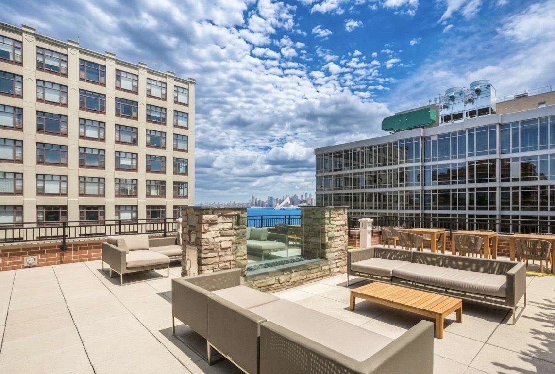 1450 WASHINGTON ST Unit: 908