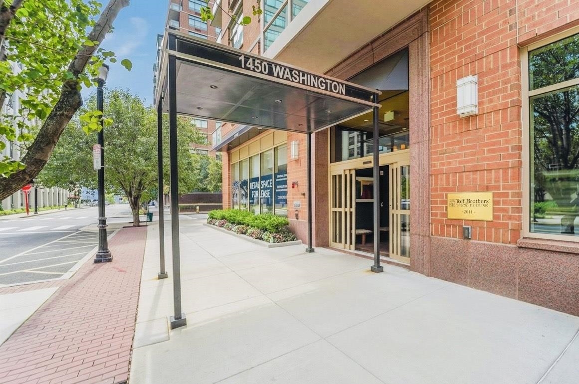 1450 WASHINGTON ST Unit: 908