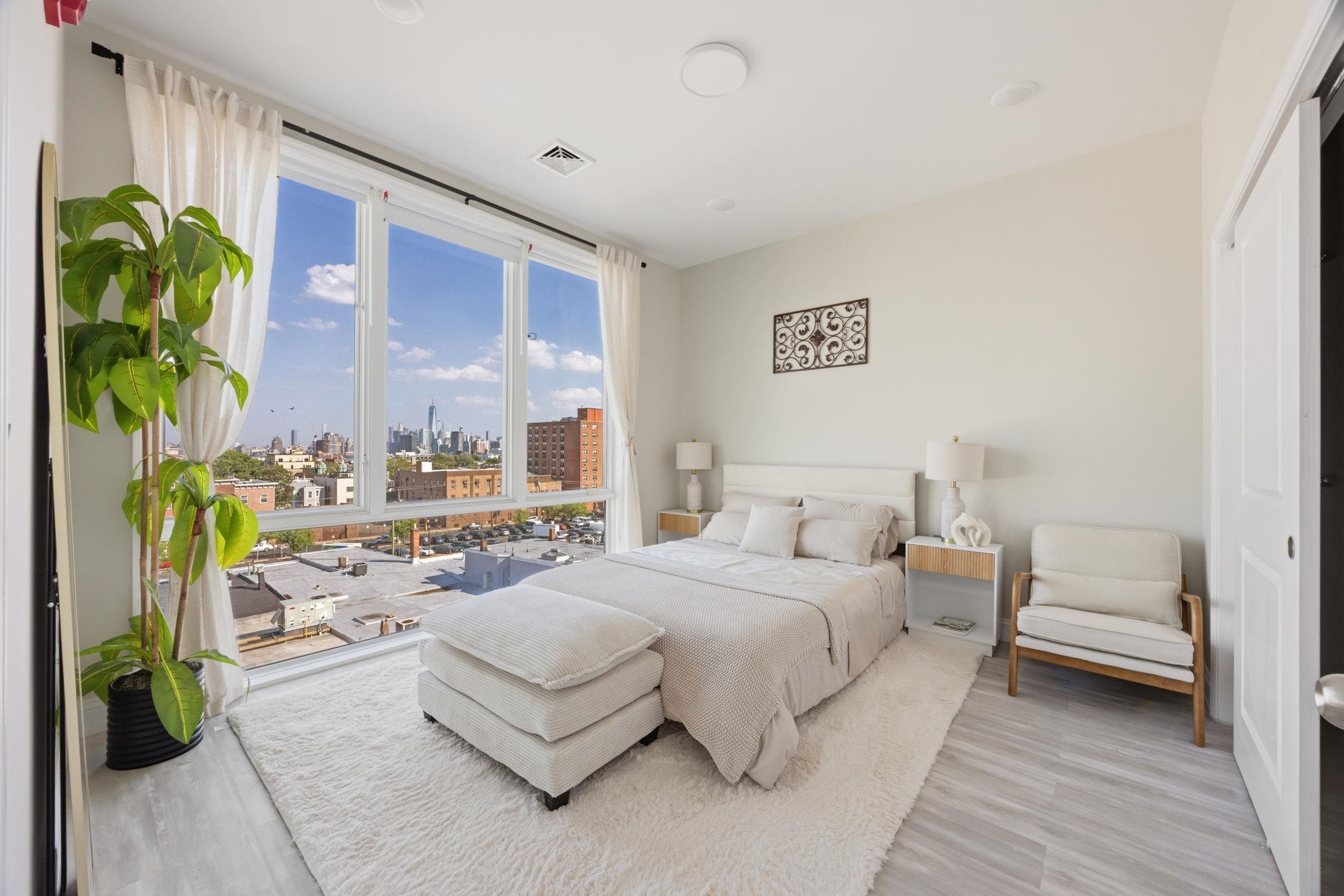 10 LINCOLN ST Unit: 4C