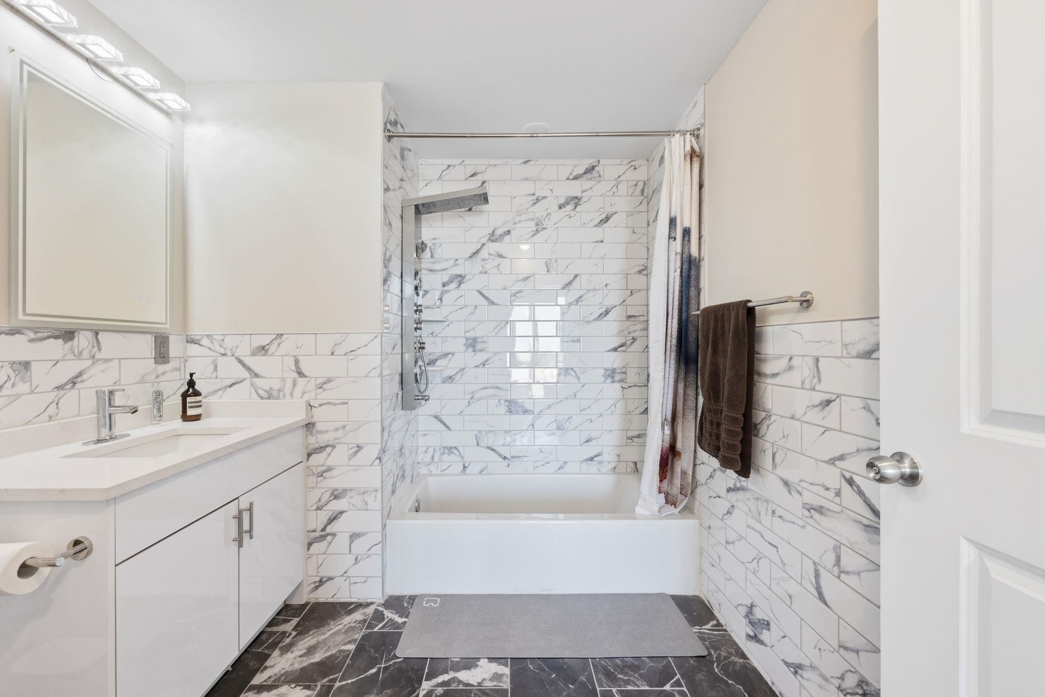 10 LINCOLN ST Unit: 4C