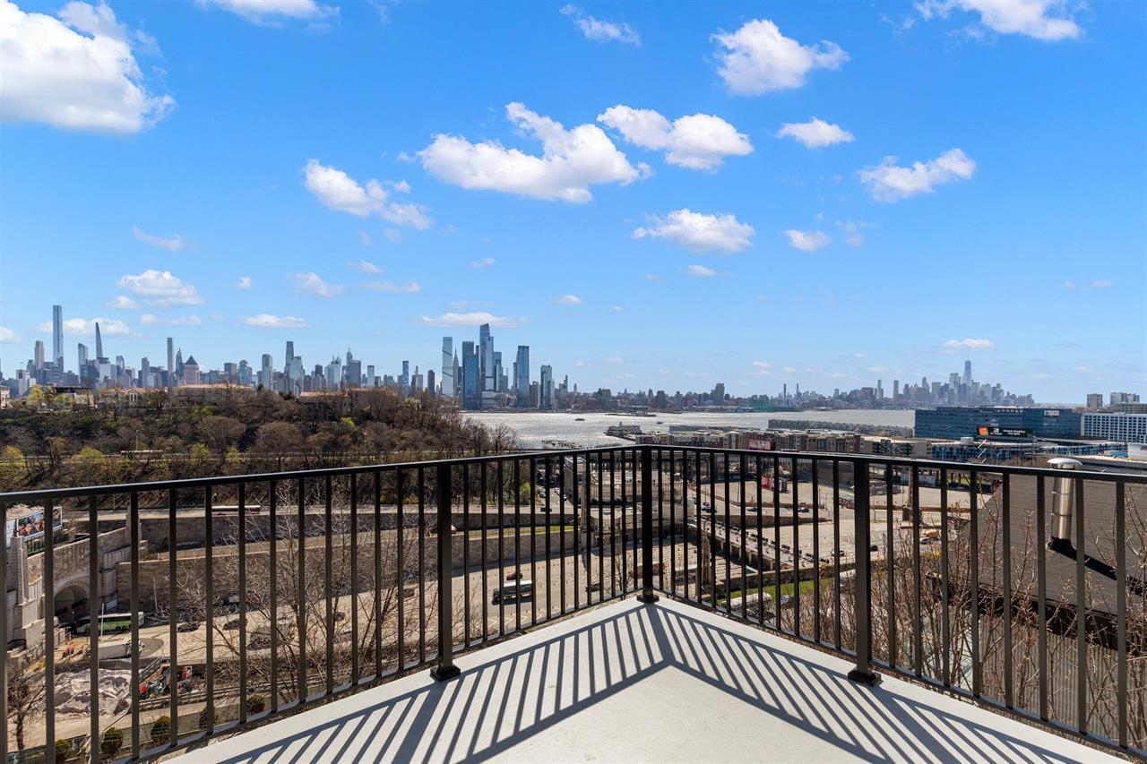 80 HACKENSACK PLANK RD Unit: #1