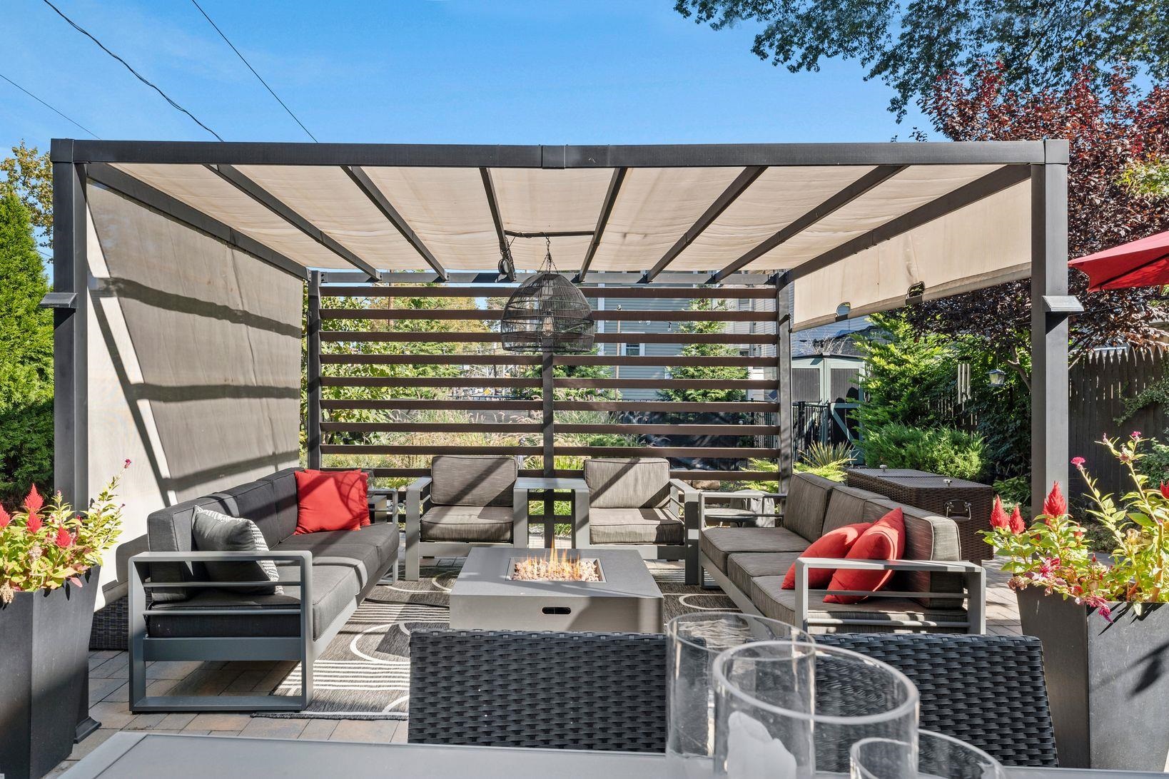 76 CONDICT ST