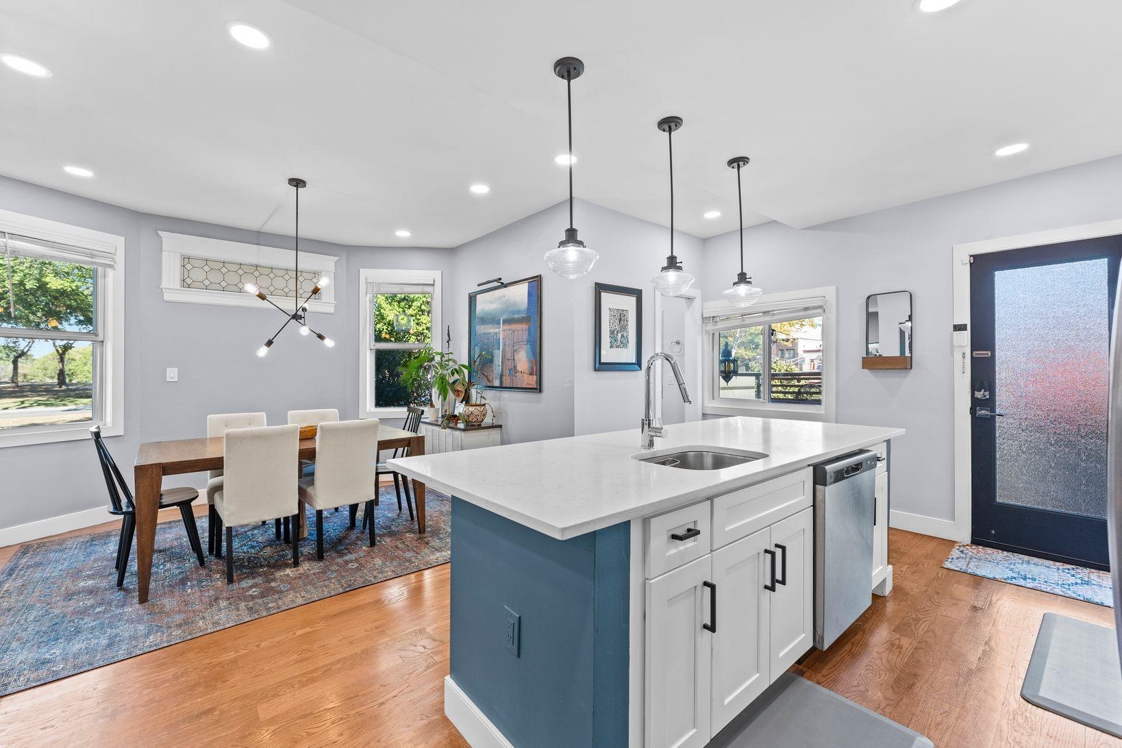 76 CONDICT ST