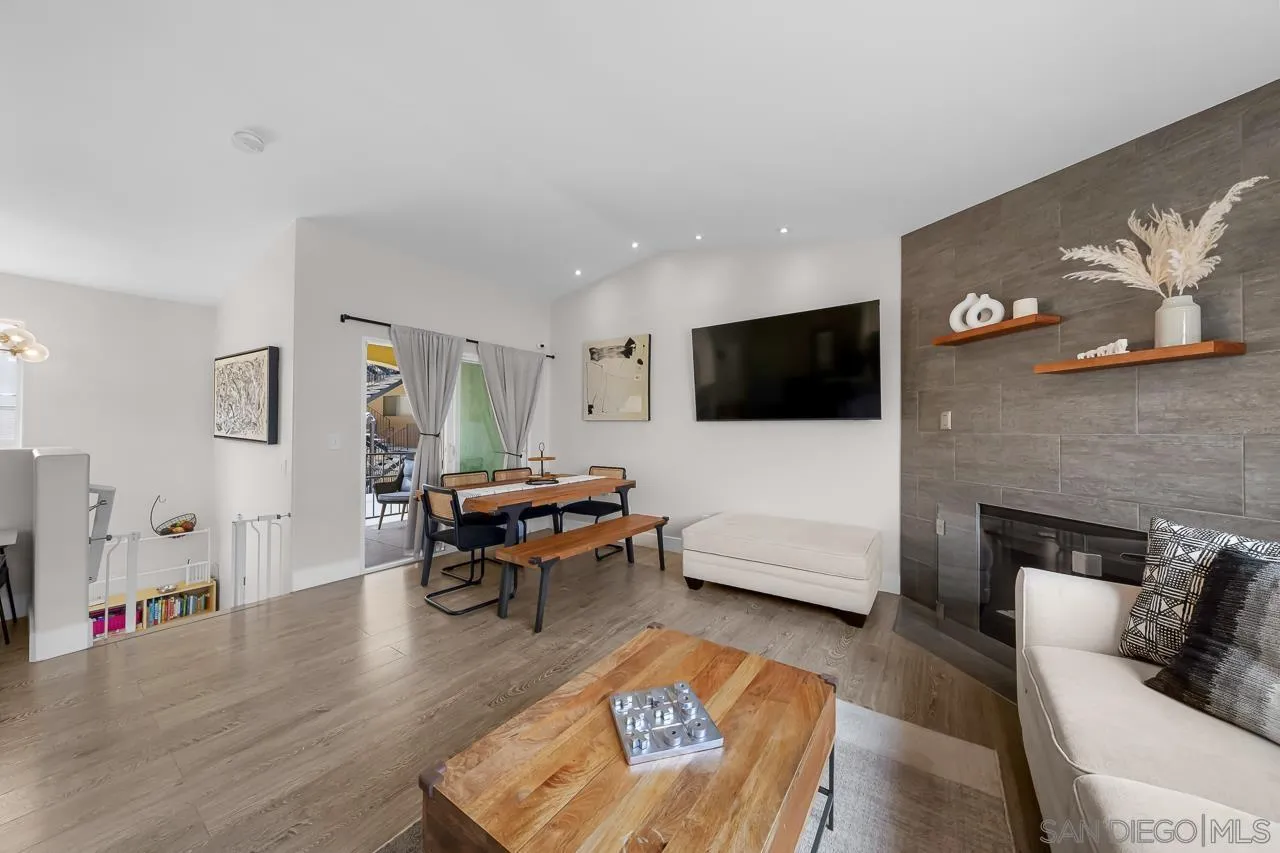 88 4th Ave Unit 7