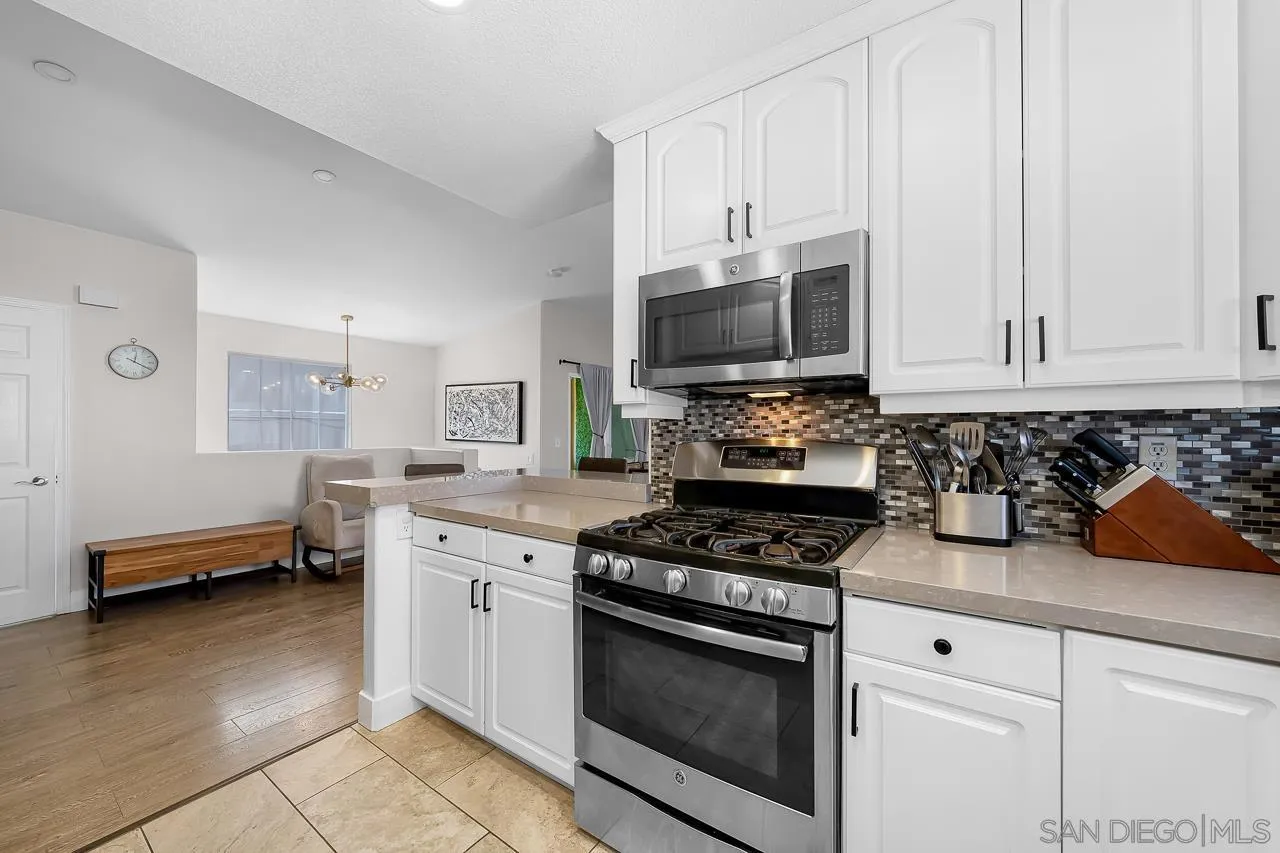 88 4th Ave Unit 7