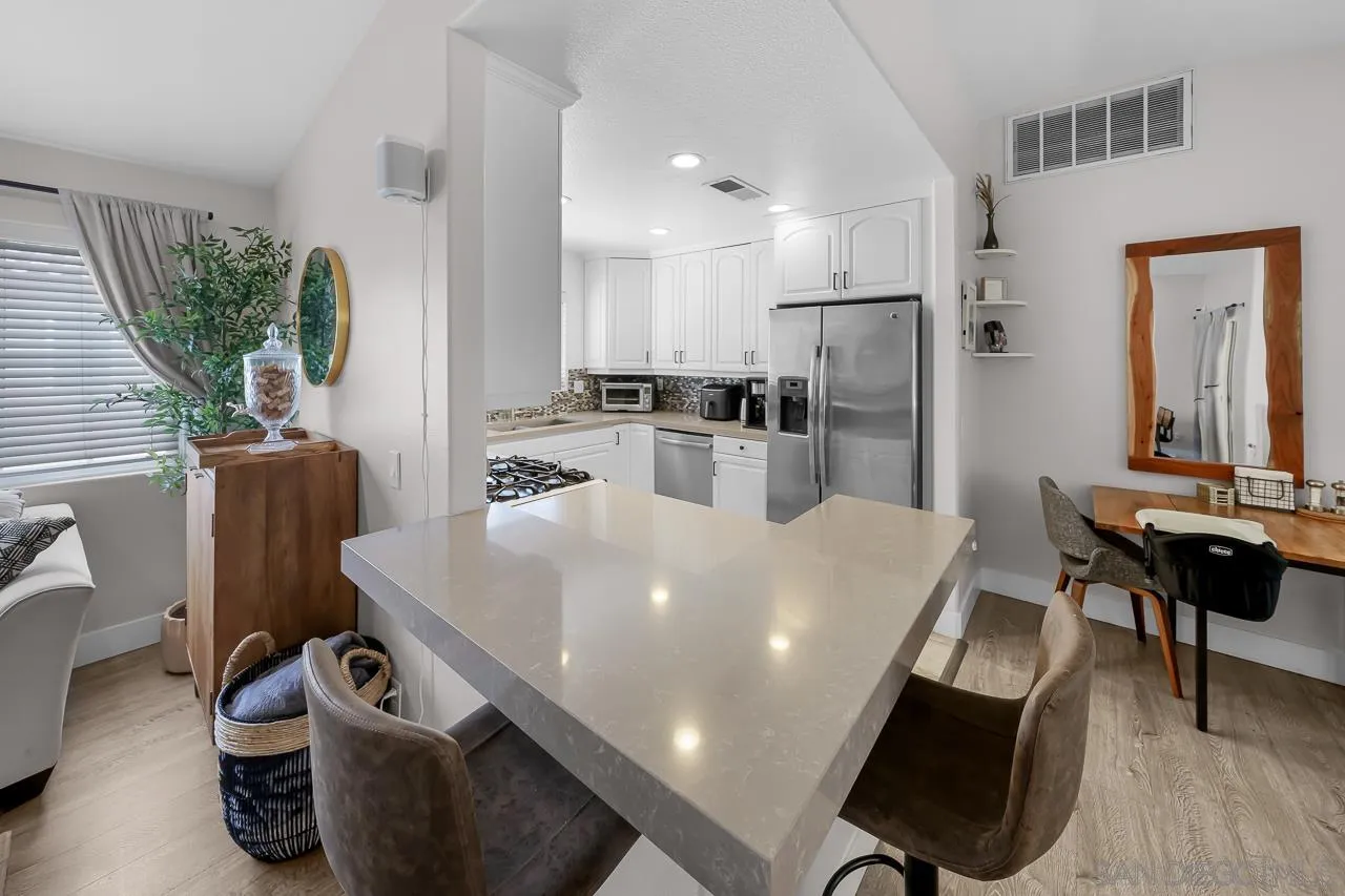 88 4th Ave Unit 7