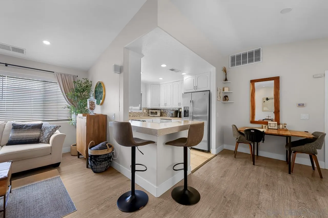 88 4th Ave Unit 7