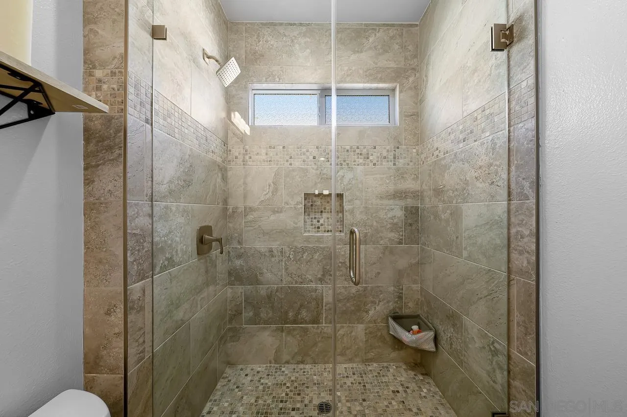 88 4th Ave Unit 7