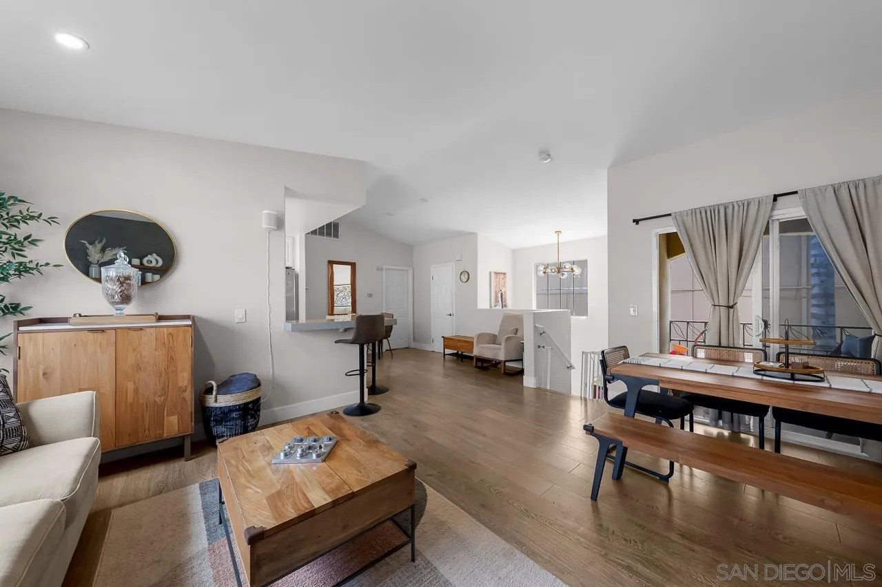 88 4th Ave Unit 7