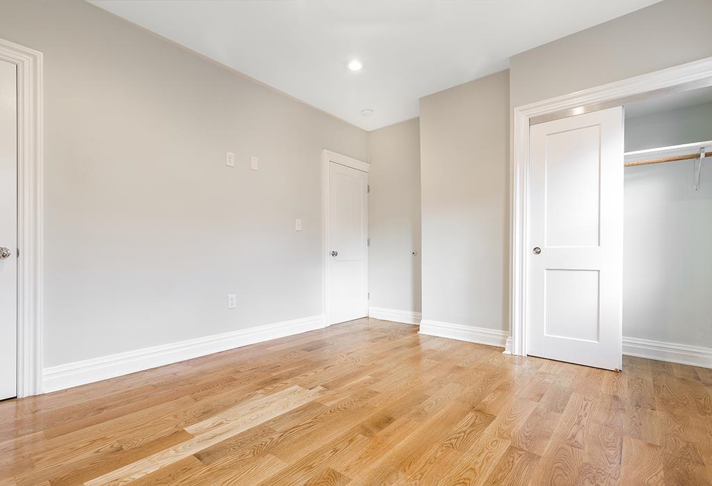 194 HOPKINS AVE