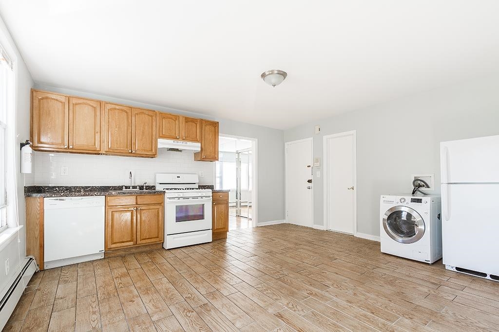 85 COTTAGE ST
