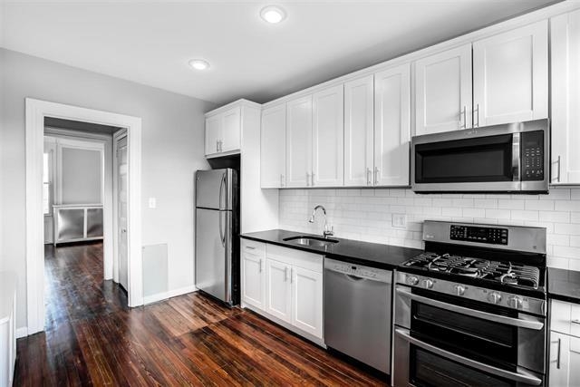 221 SHIPPEN ST Unit: 1