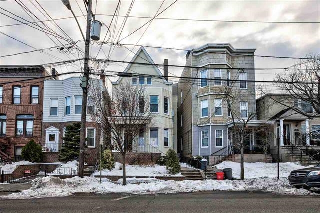 221 SHIPPEN ST Unit: 1