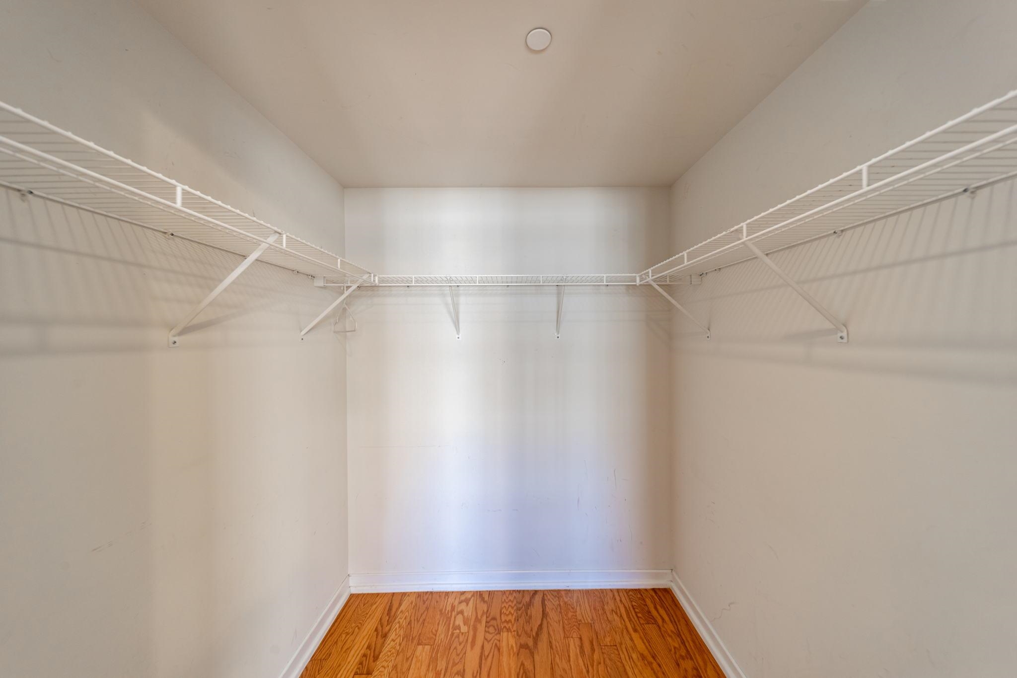 149 ESSEX ST Unit: 6L