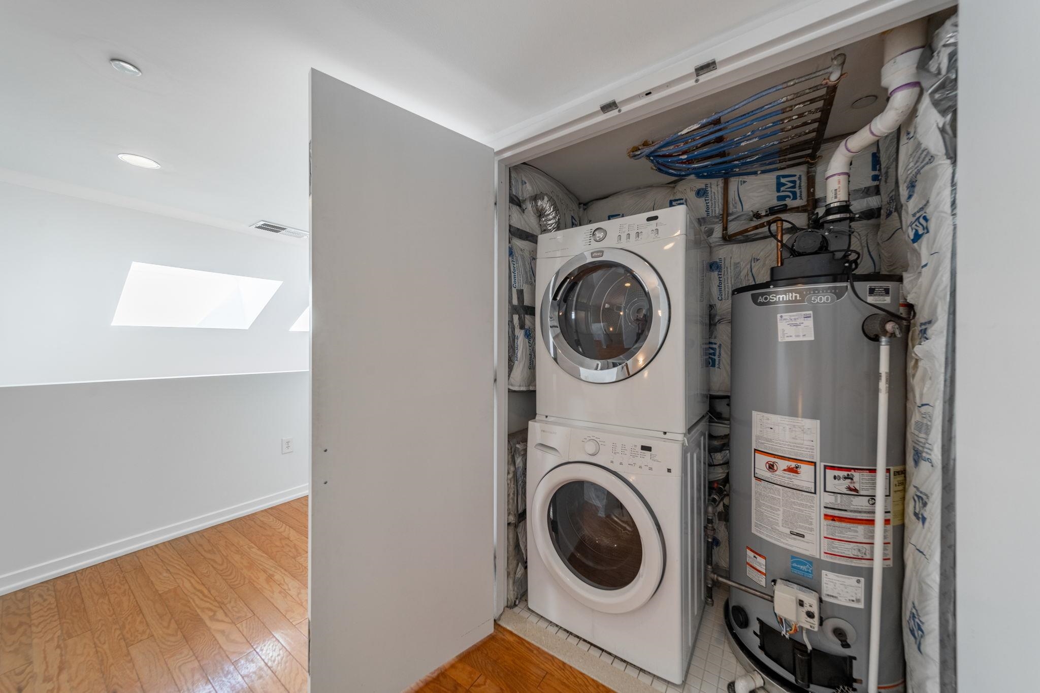 149 ESSEX ST Unit: 6L