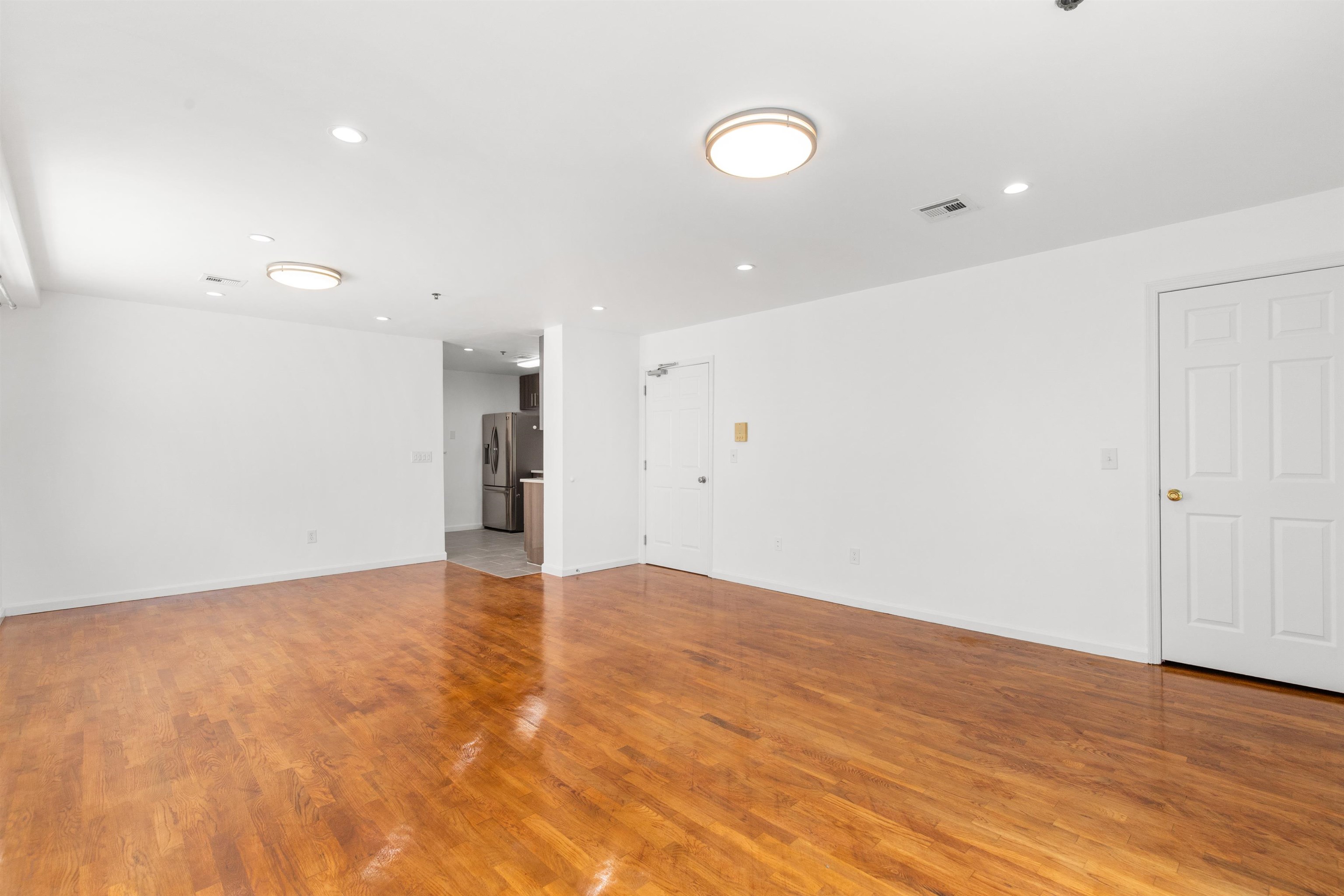 718 23RD ST Unit: 3