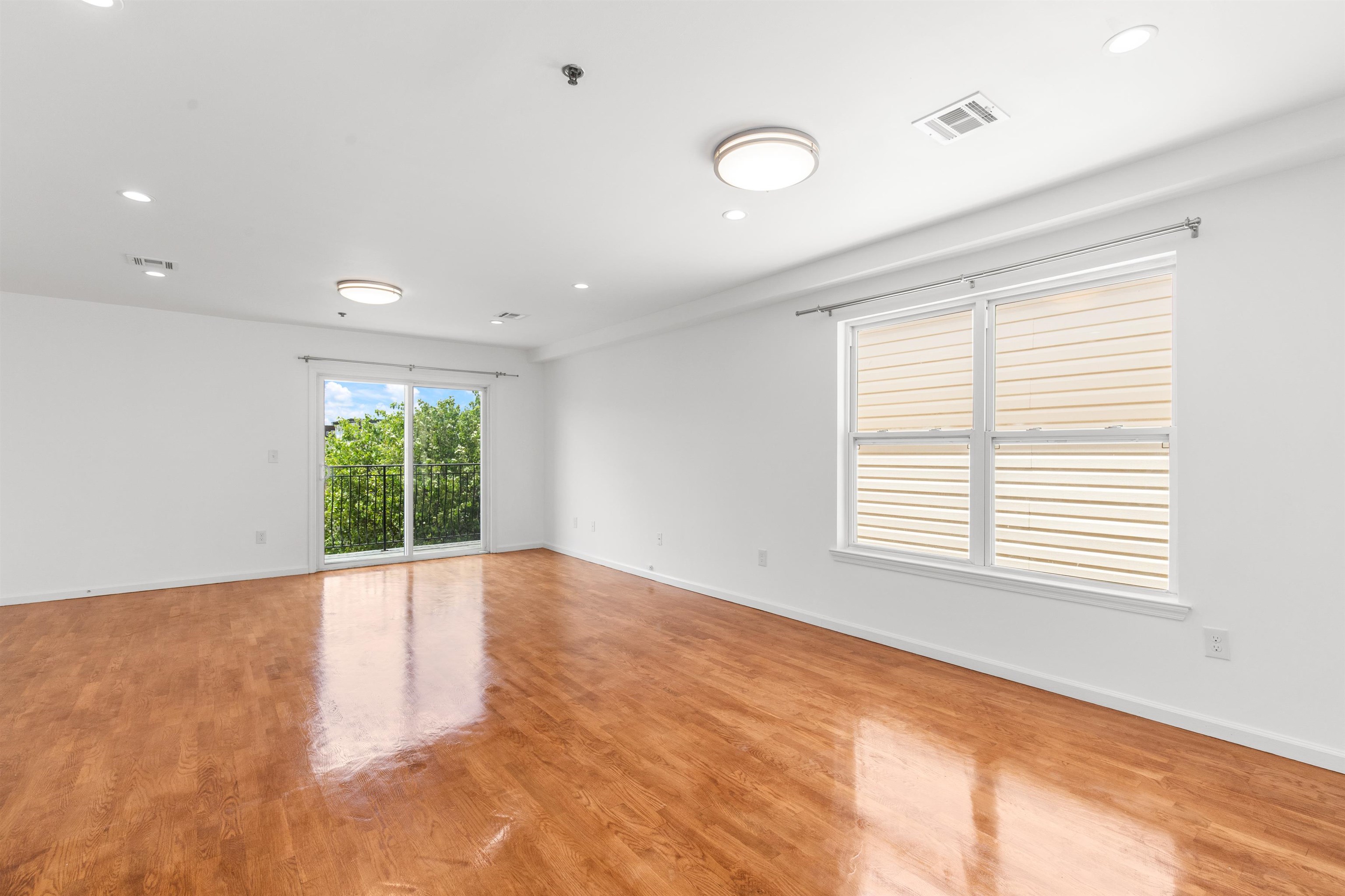 718 23RD ST Unit: 3