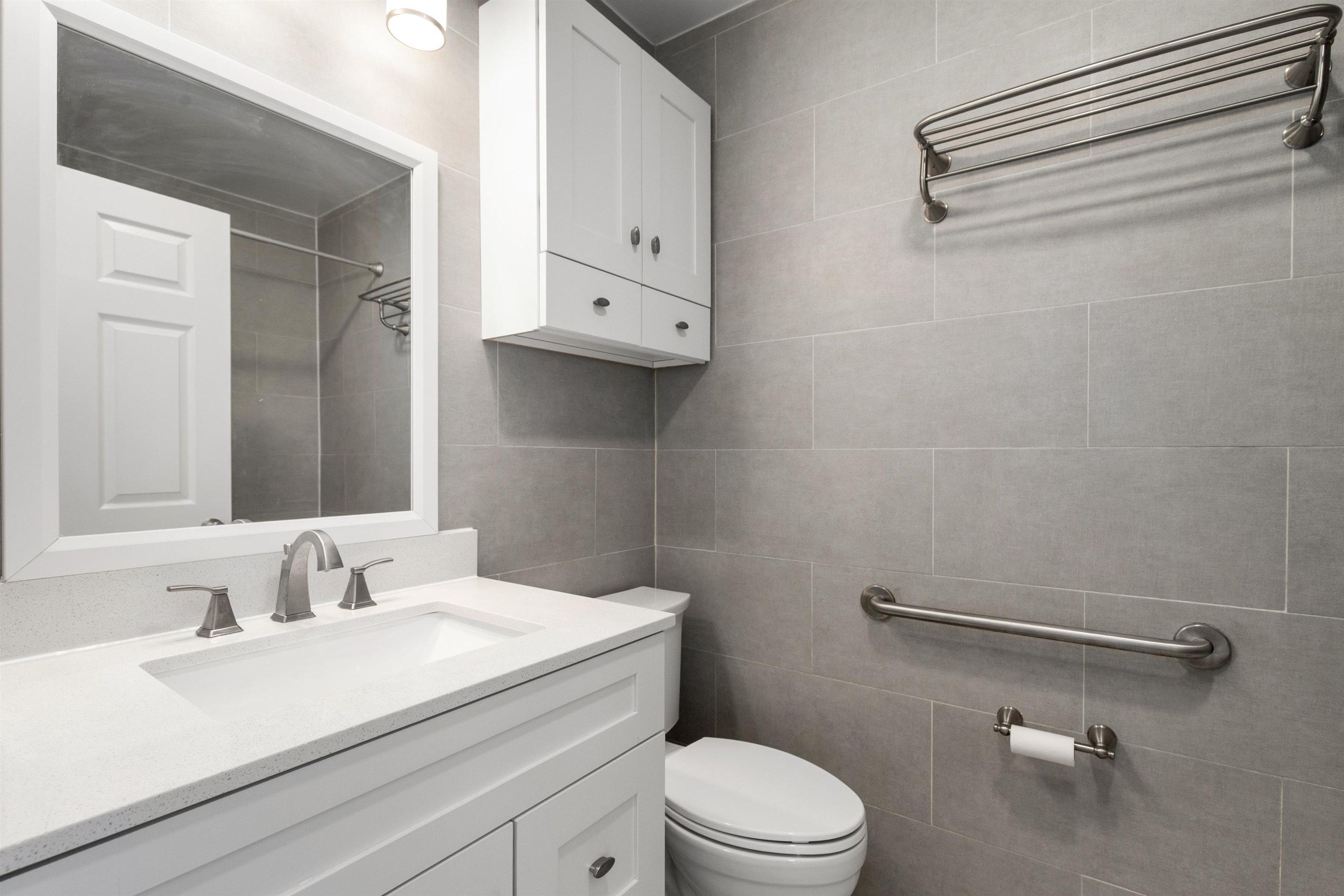 718 23RD ST Unit: 3