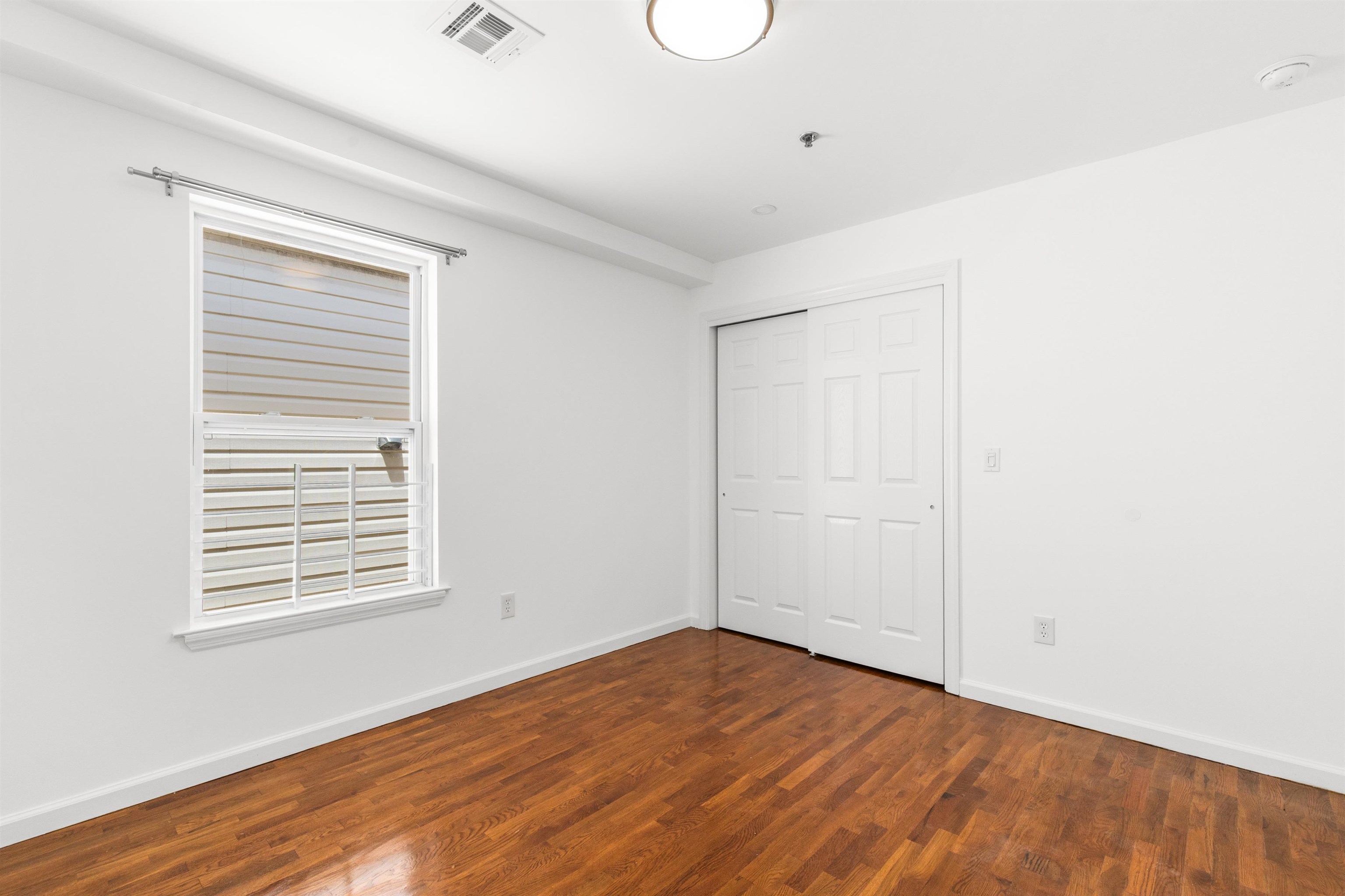 718 23RD ST Unit: 3