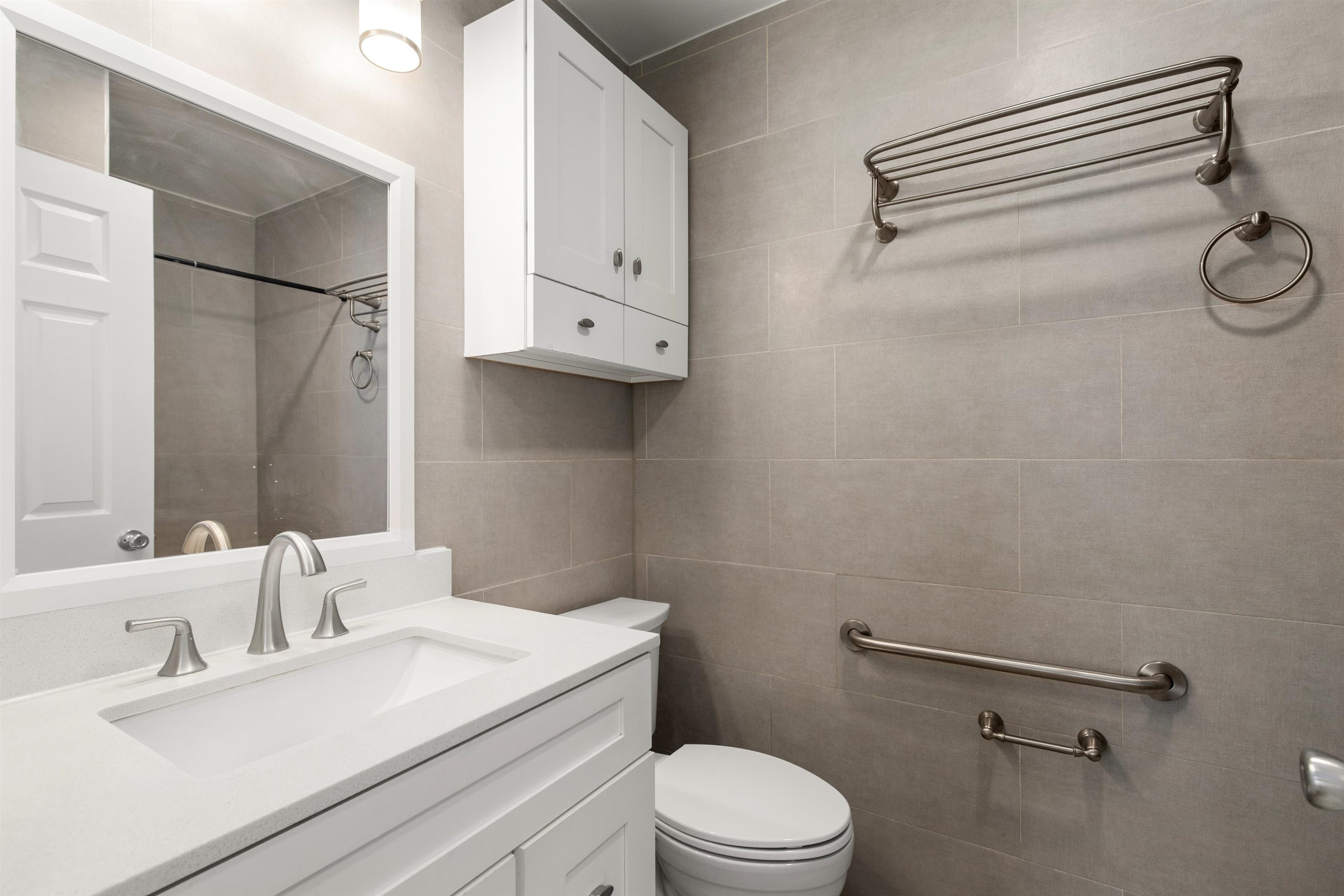 718 23RD ST Unit: 3