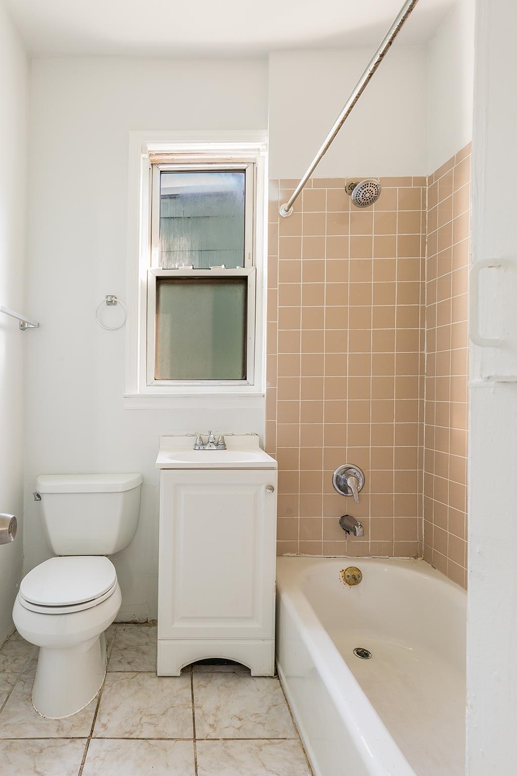 10 DWIGHT ST