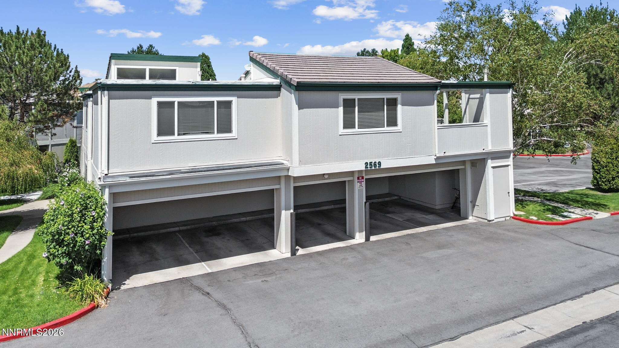 2569 Sycamore Glen Drive #3