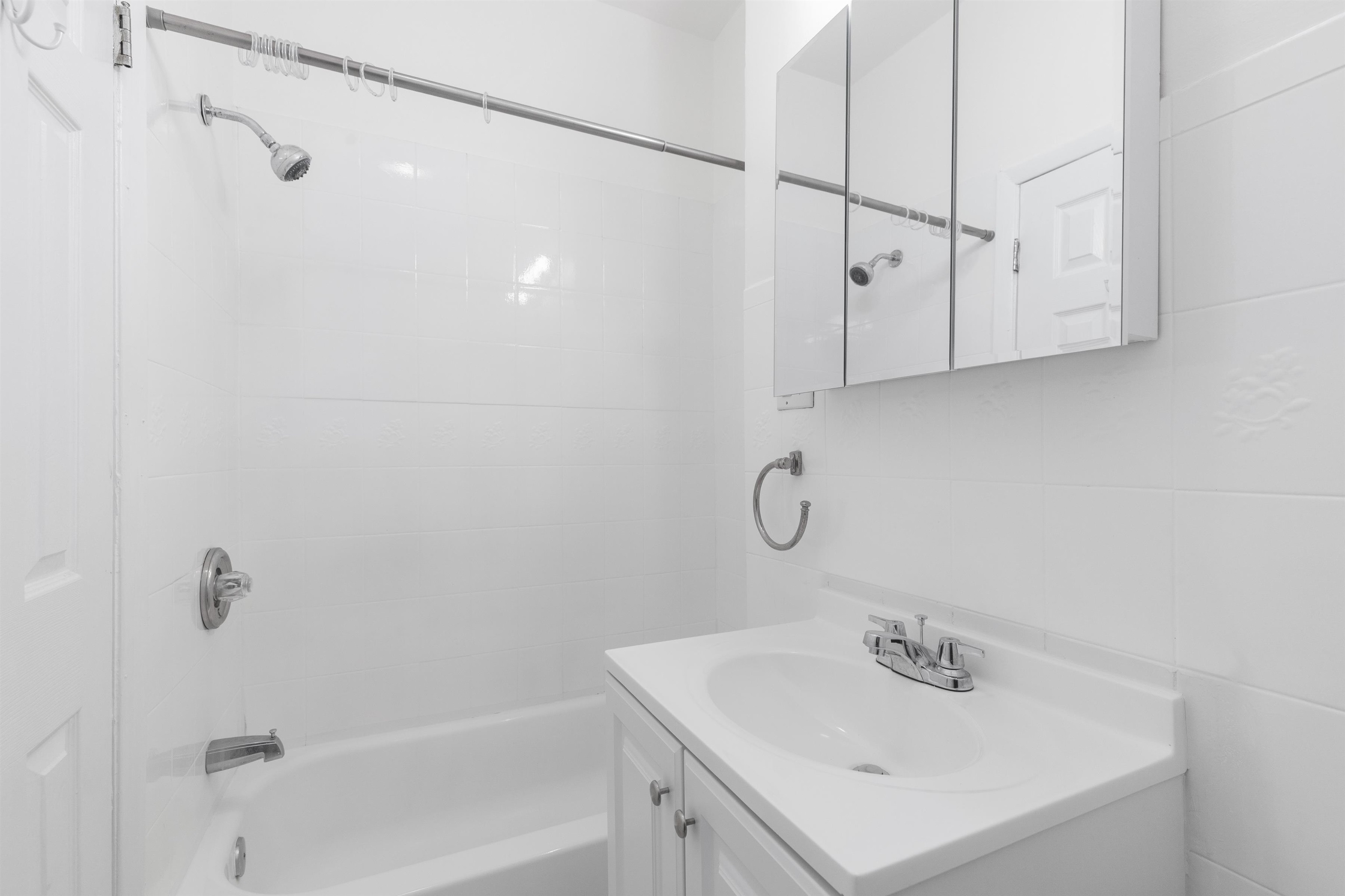 84 GRIFFITH ST Unit: #1
