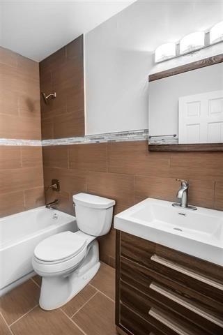 132 JEFFERSON ST Unit: 4R